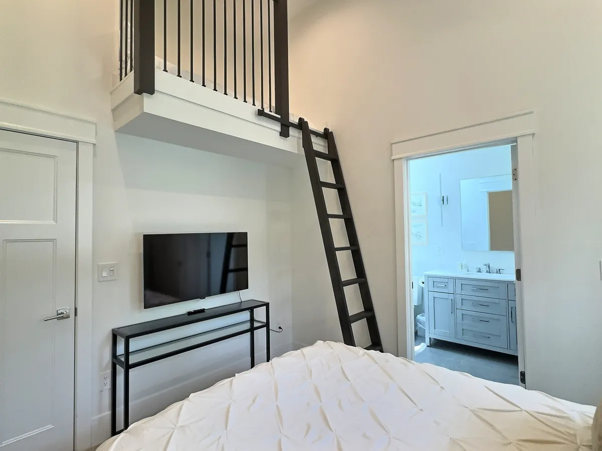 Wander Sawyer Haven #20