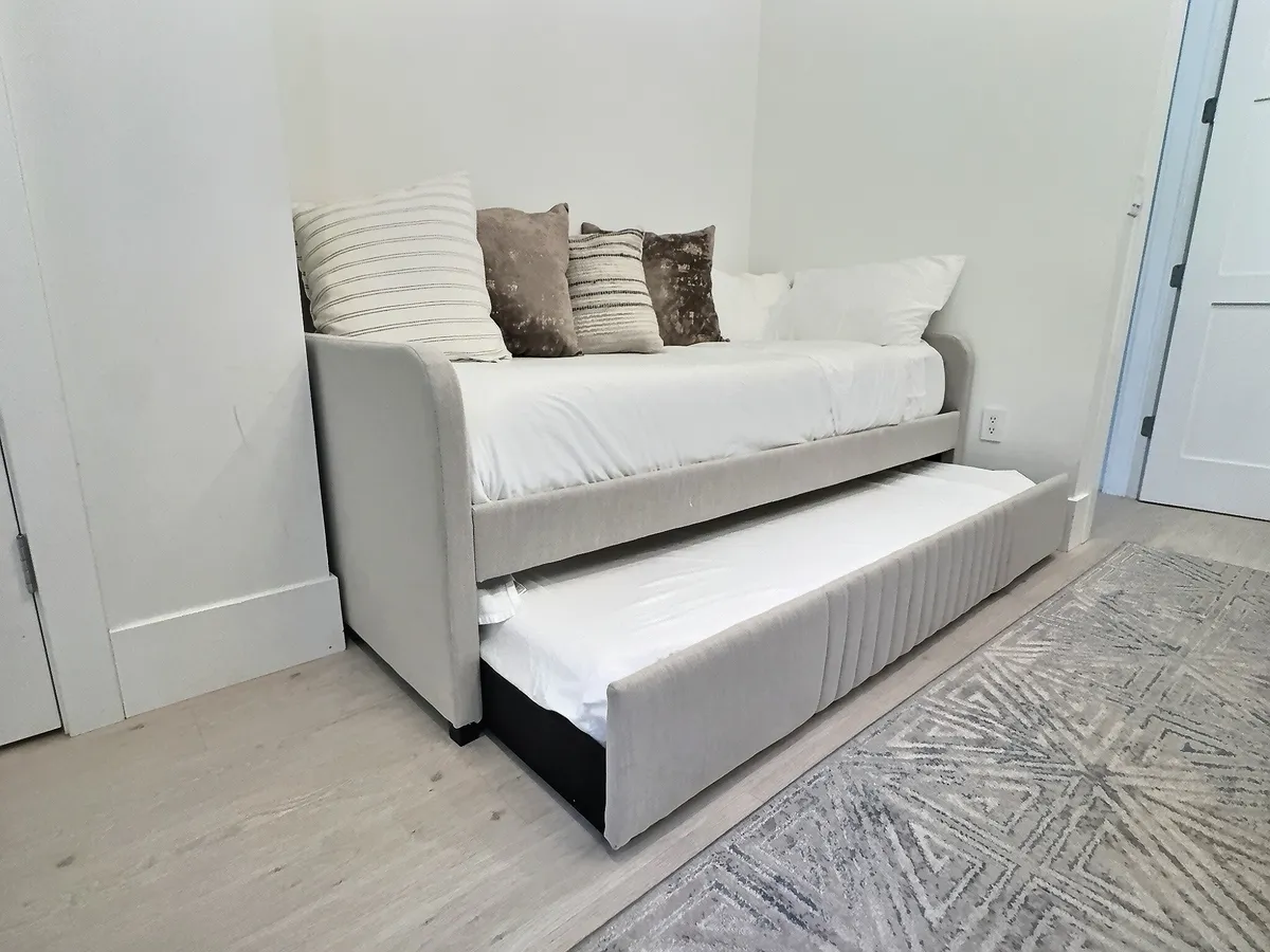 Wander Sawyer Haven #34