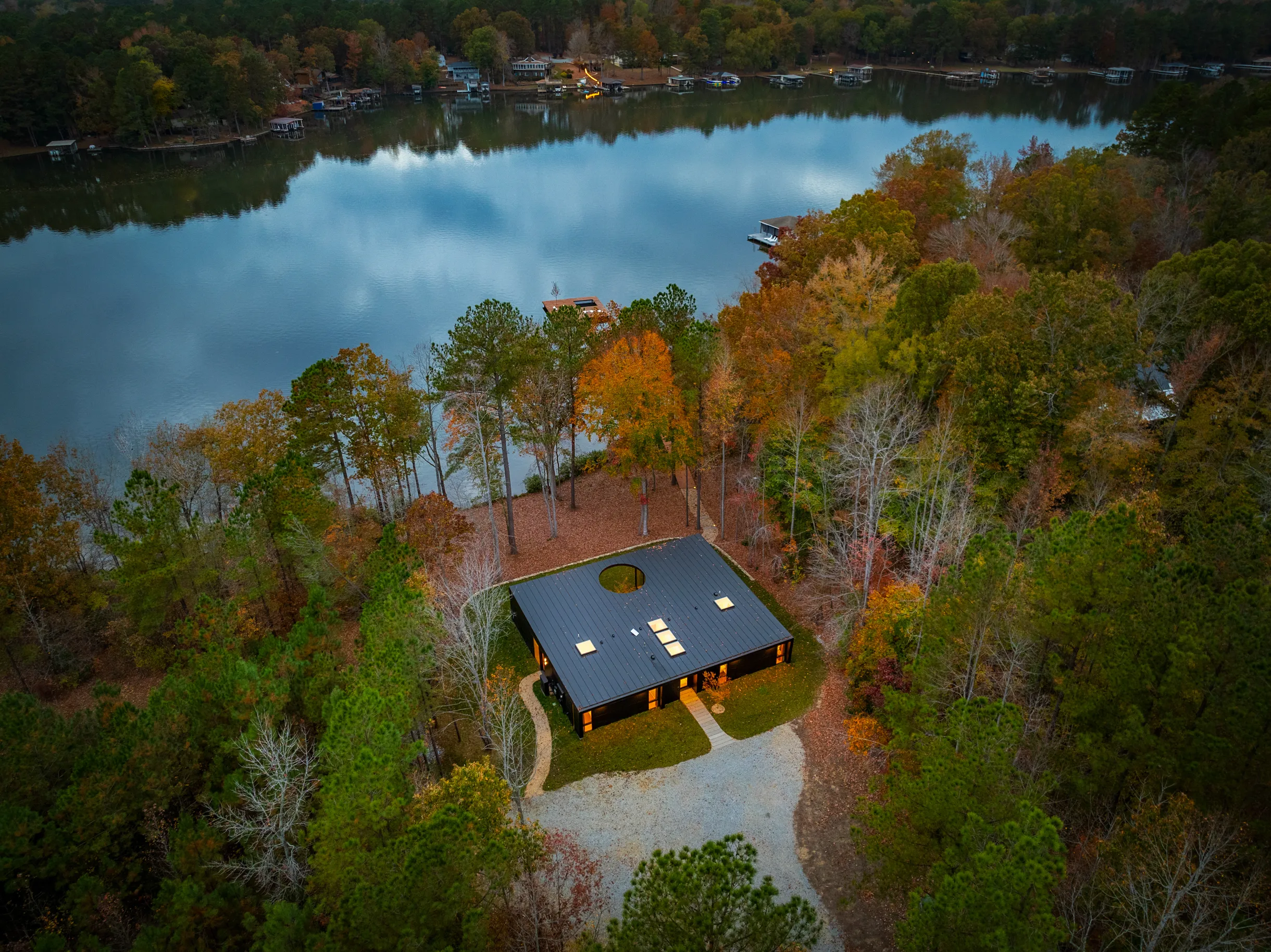 Designer's Glass Waterfront Lakehouse #54