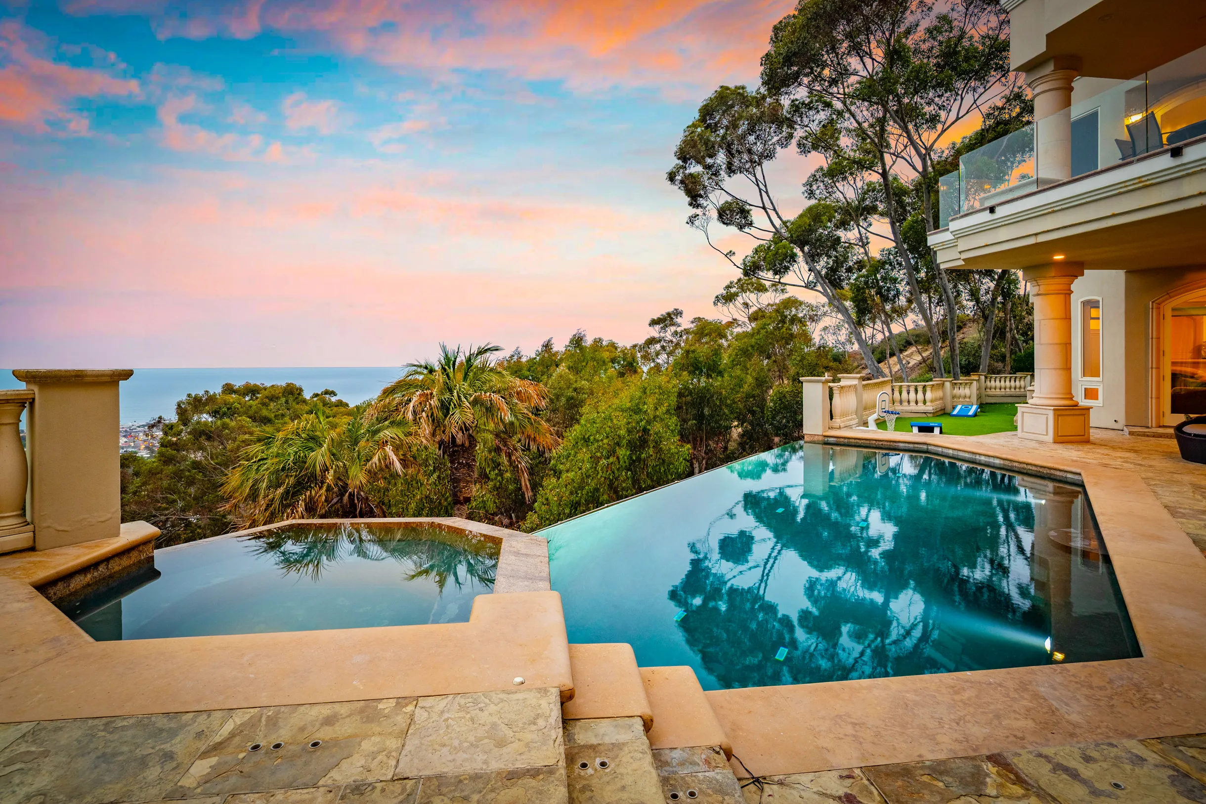 Wander La Jolla Glow #82