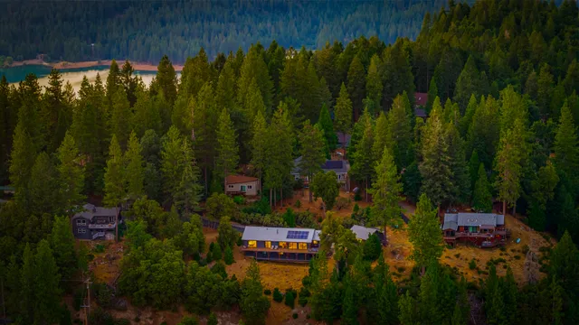 Wander Nevada City Vista