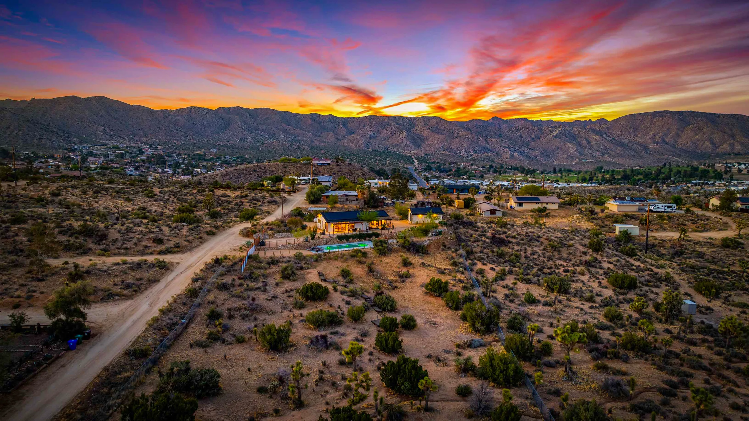 Calico Landing, Desert Pool + Spa Retreat #50