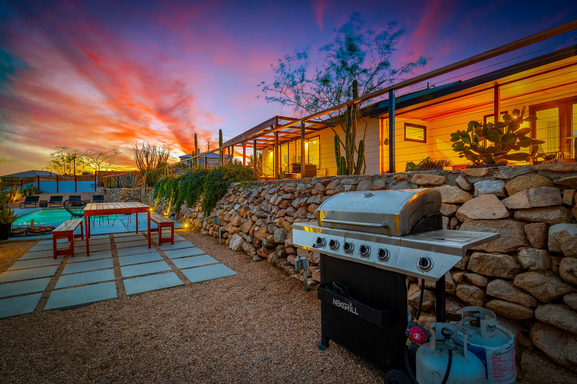 Calico Landing, Desert Pool + Spa Retreat #55