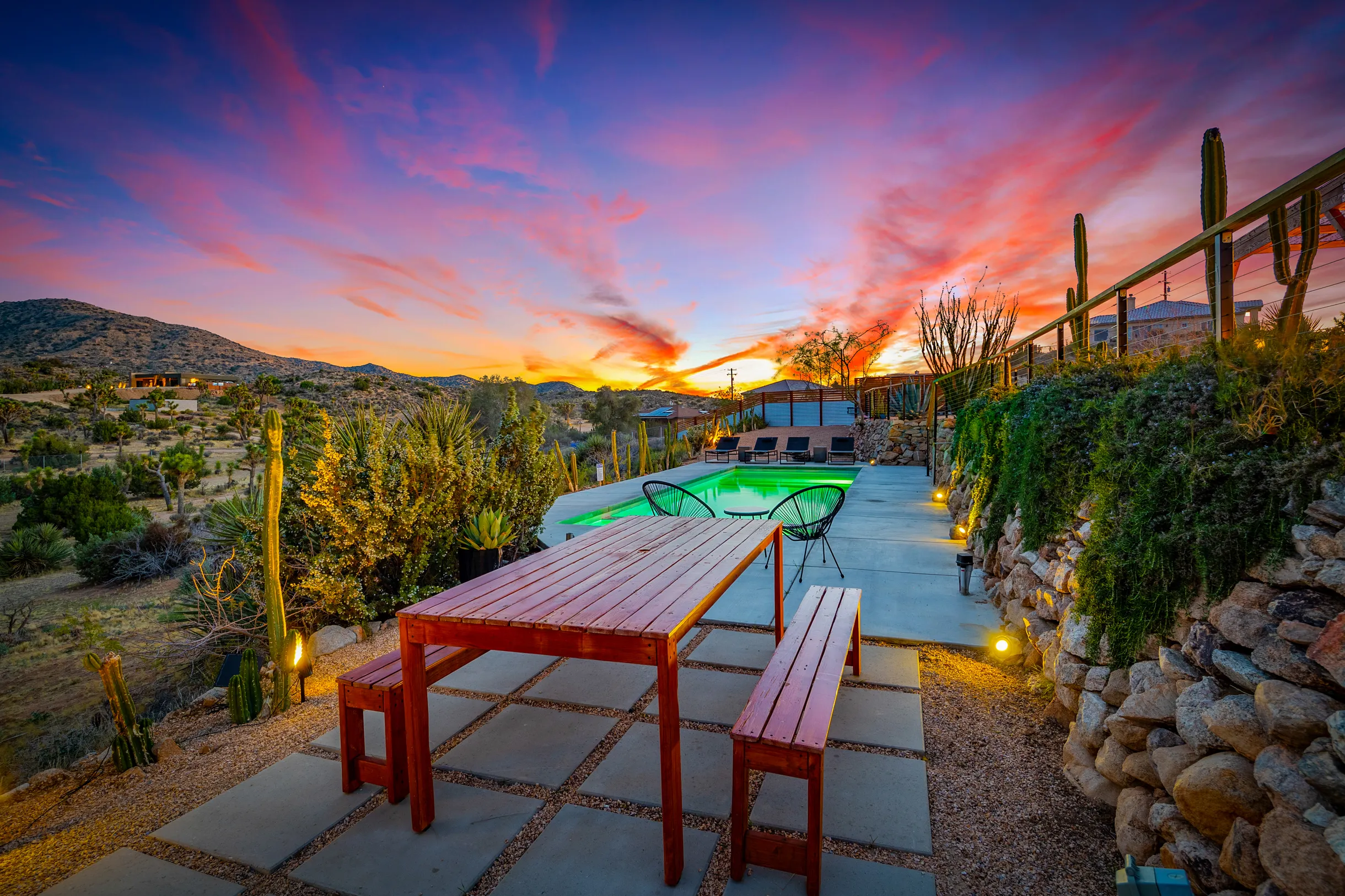 Calico Landing, Desert Pool + Spa Retreat #33