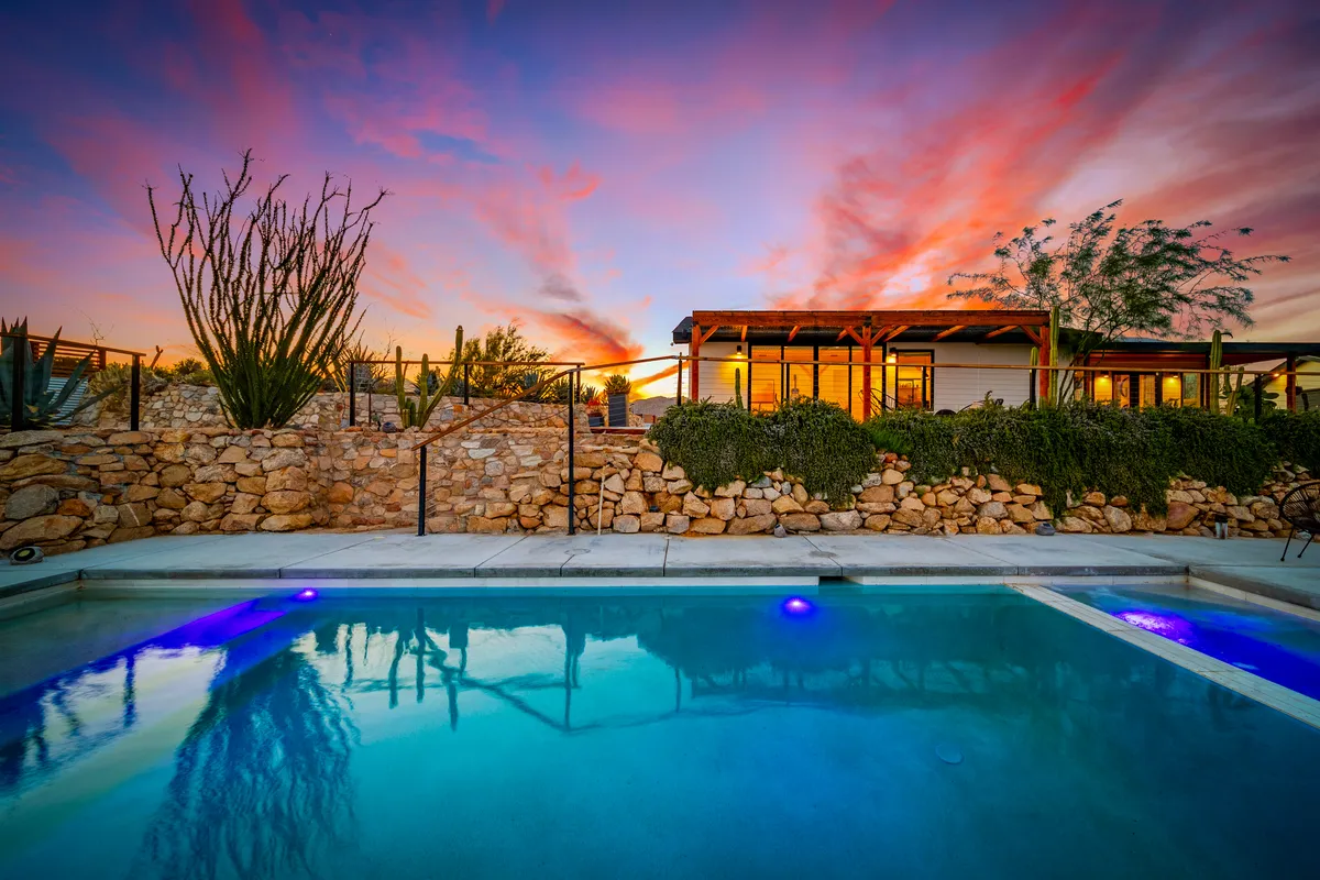 Wander Yucca Valley Oasis