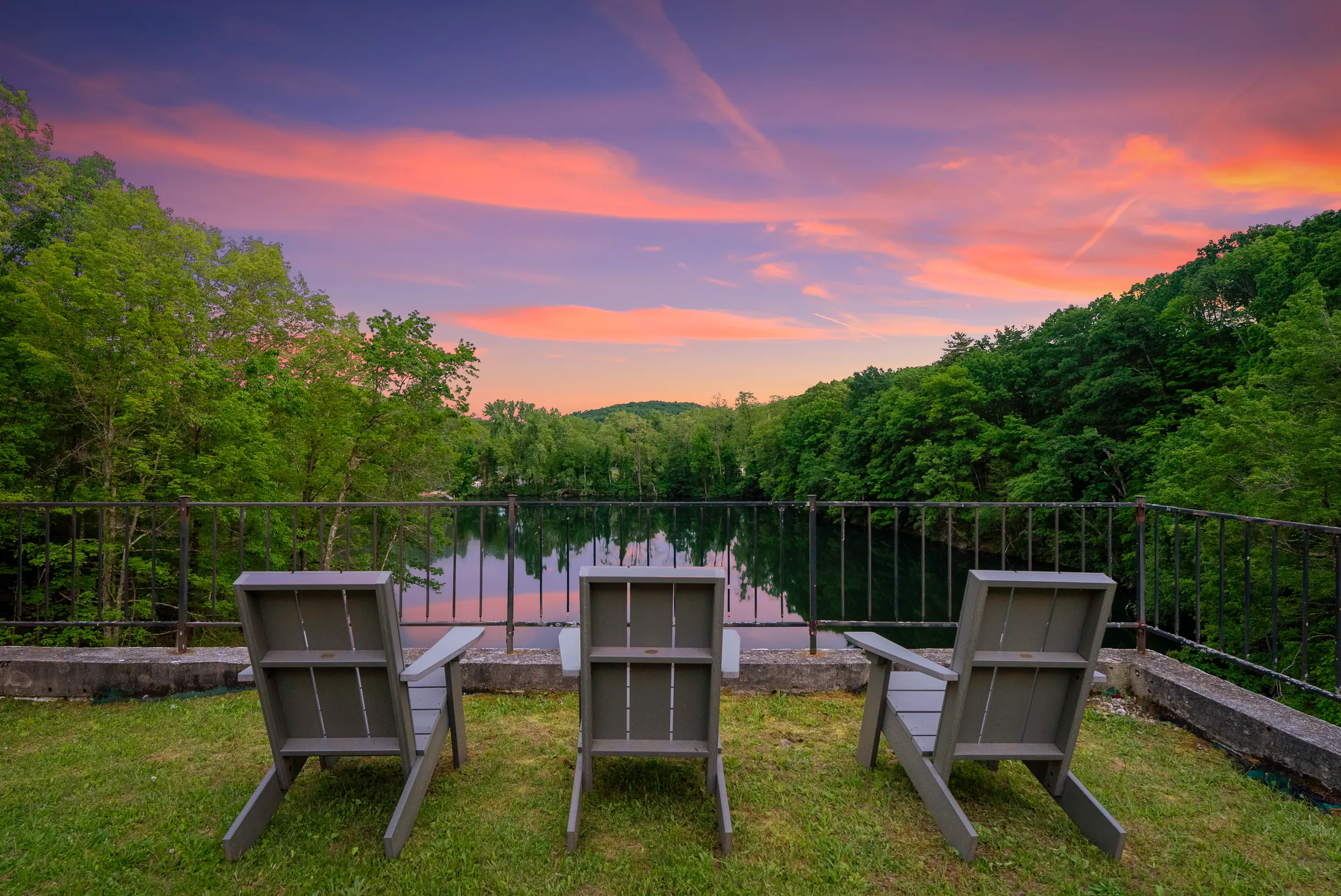 Wander Lakefront Retreat #17