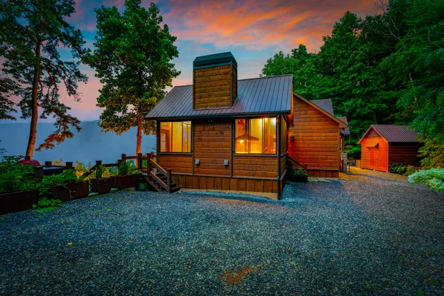 Wander Georgia Woods