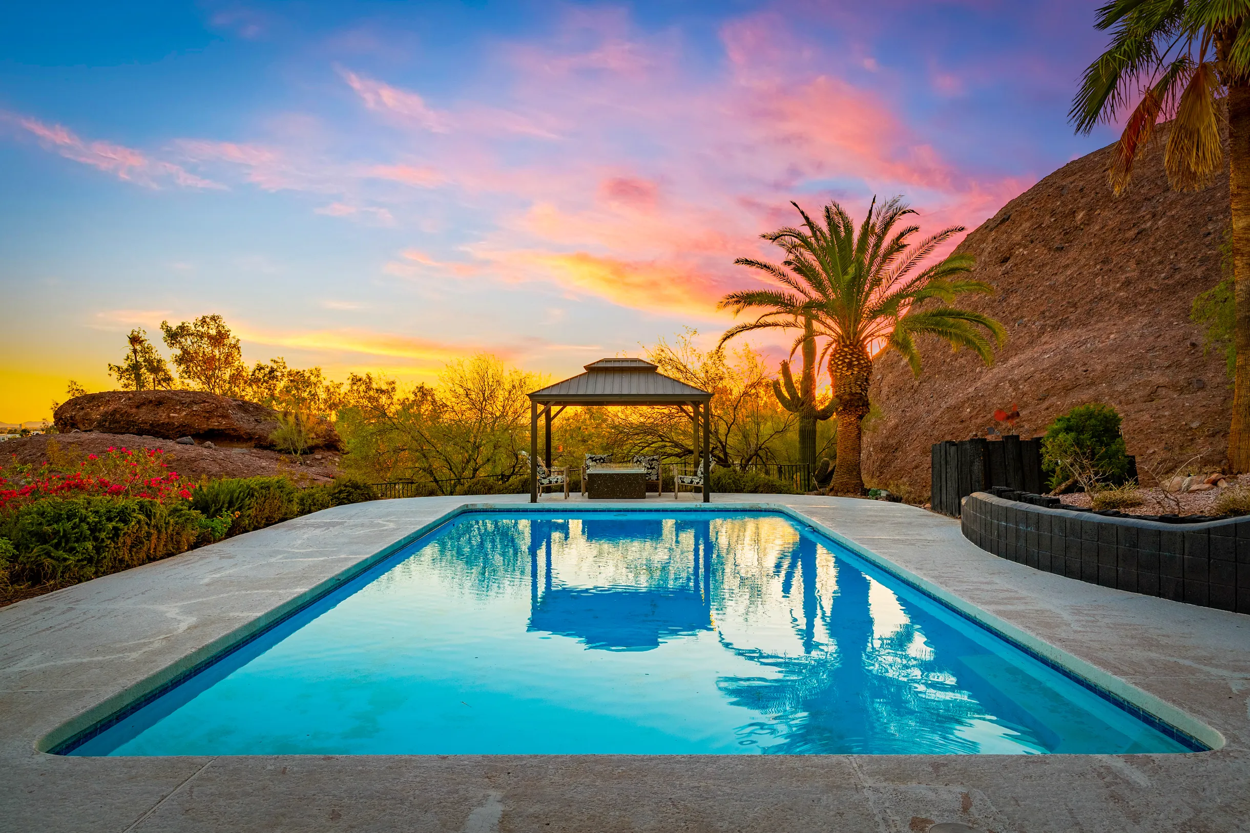 Wander Phoenix Glow #91