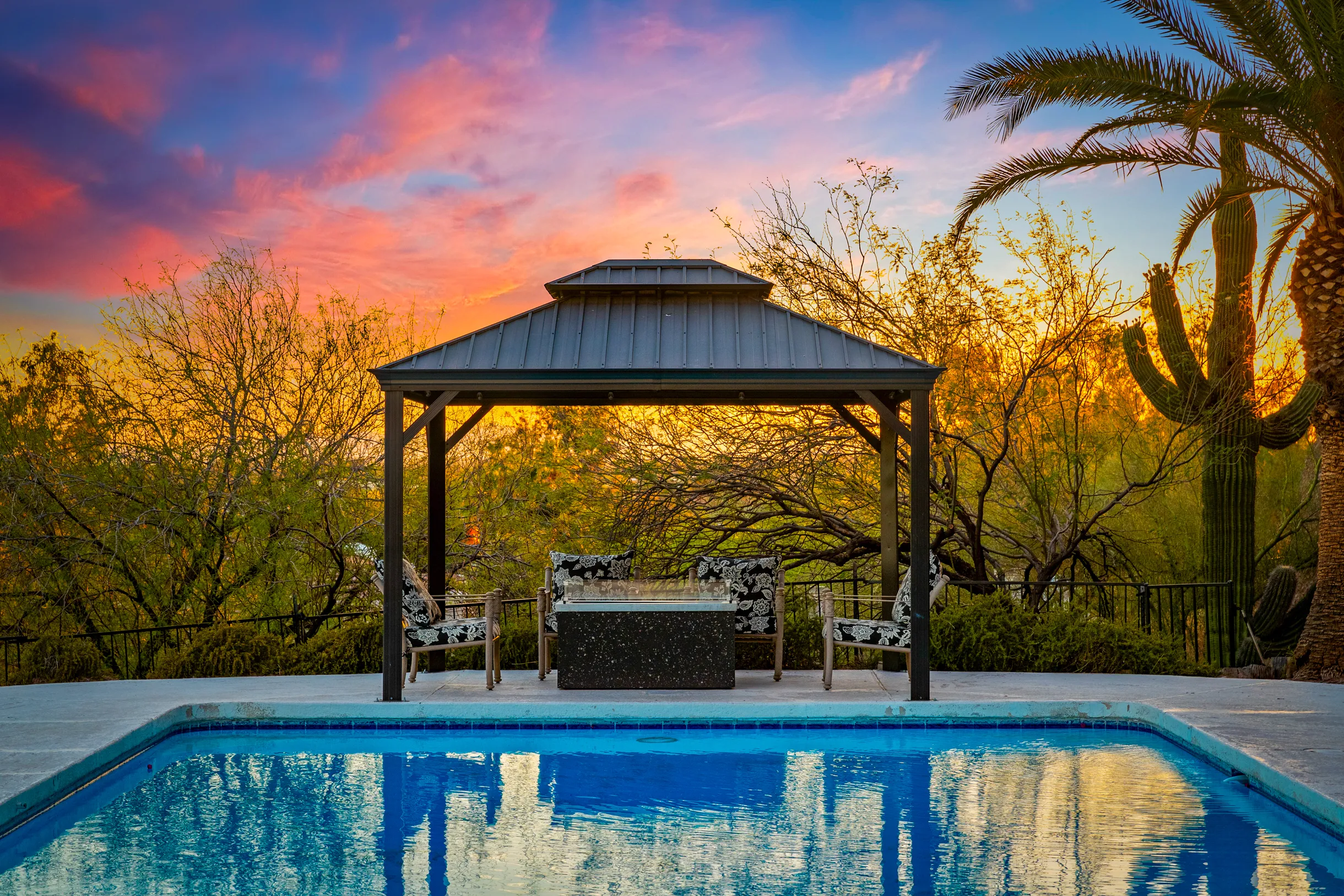 Wander Phoenix Glow #100