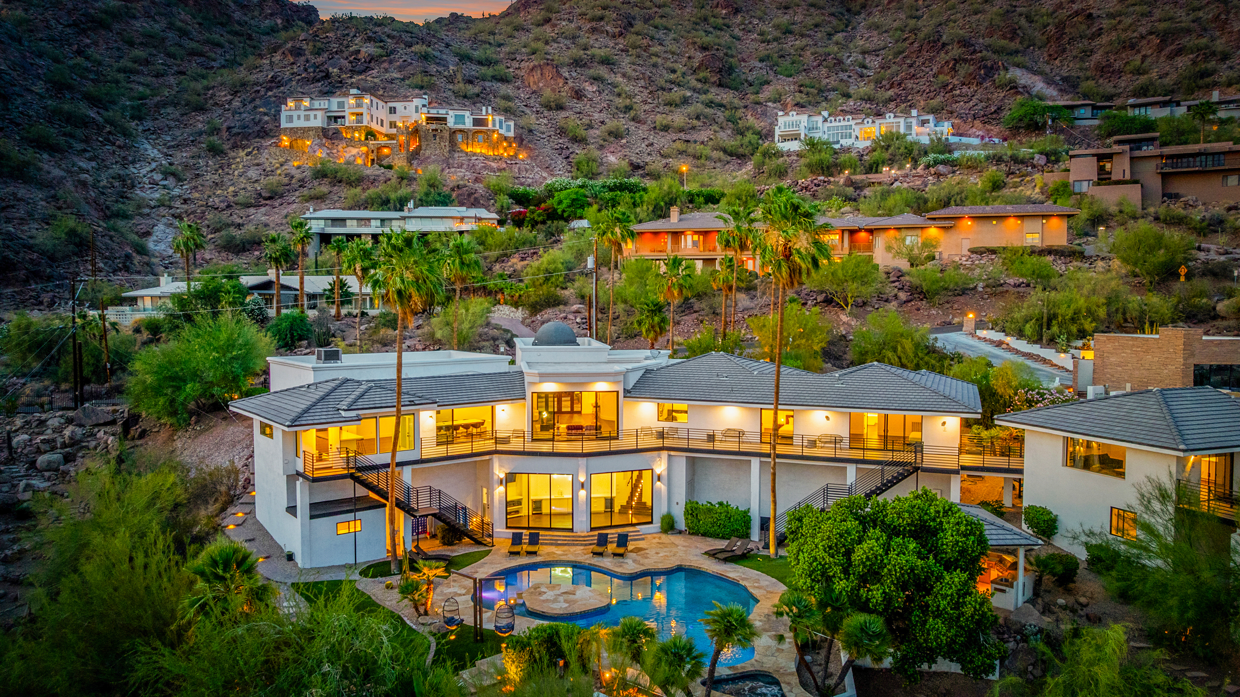パワーストーン★彡 Manor on Valle Vista – 7 Bedroom Vacation Rental in Phoenix, AZ