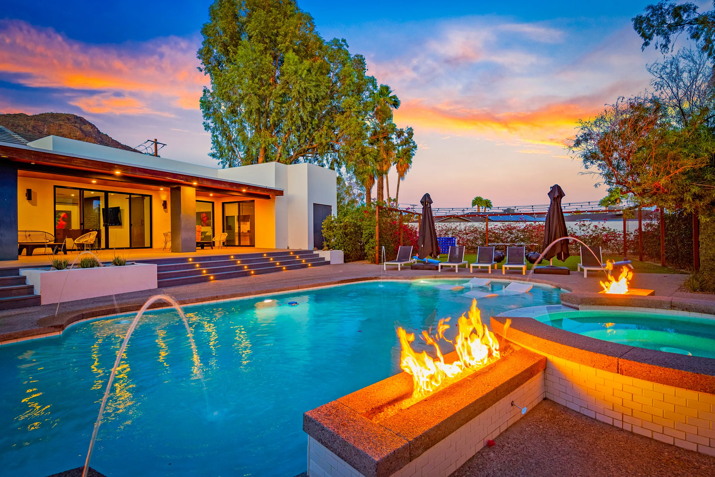 Manor on Camelback #114