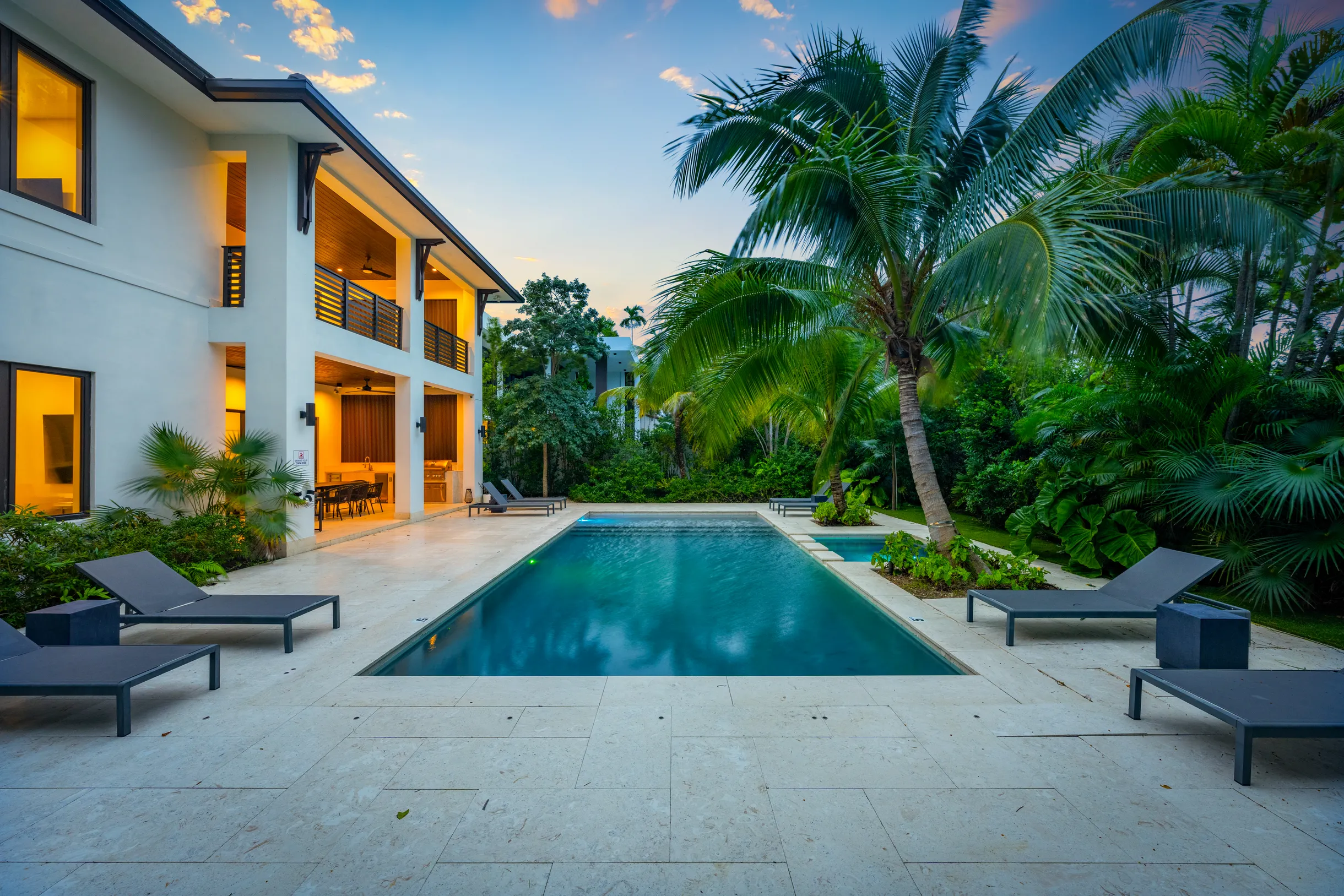 Brand new Villa with Pool/Jacuzzi/GameRoom #90