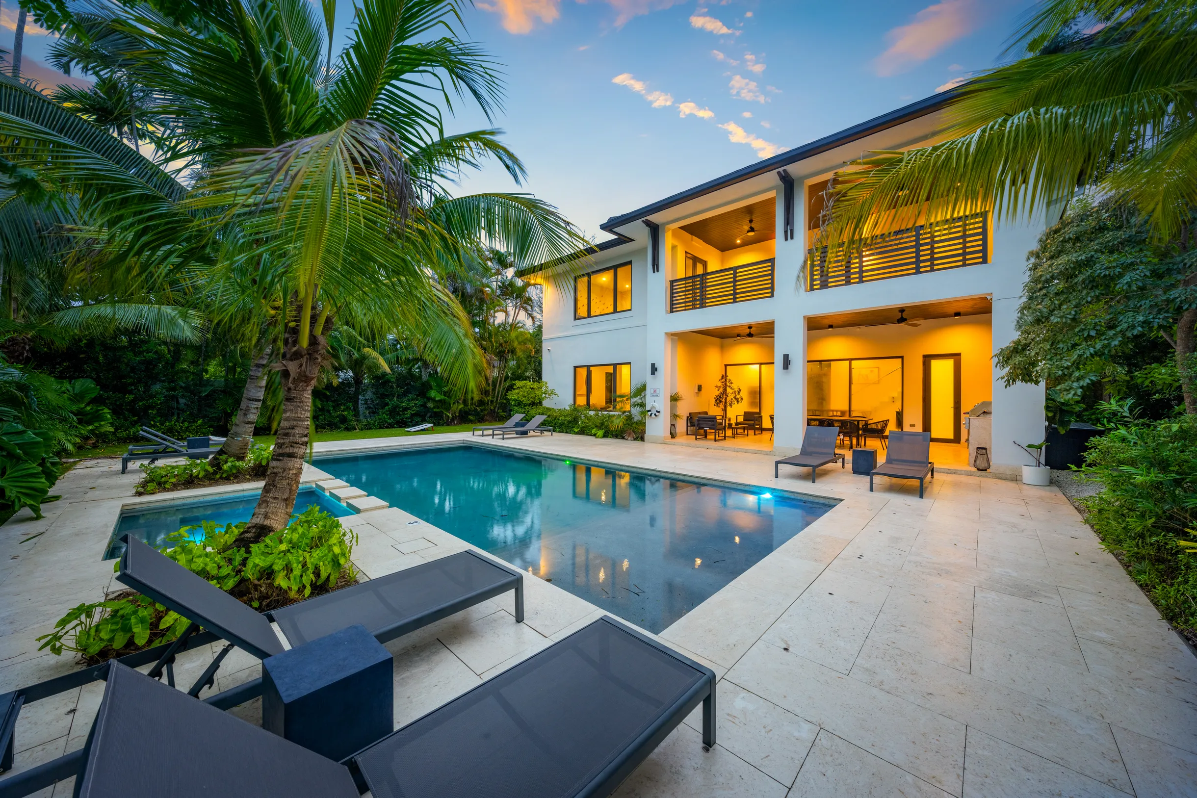 Brand new Villa with Pool/Jacuzzi/GameRoom #94