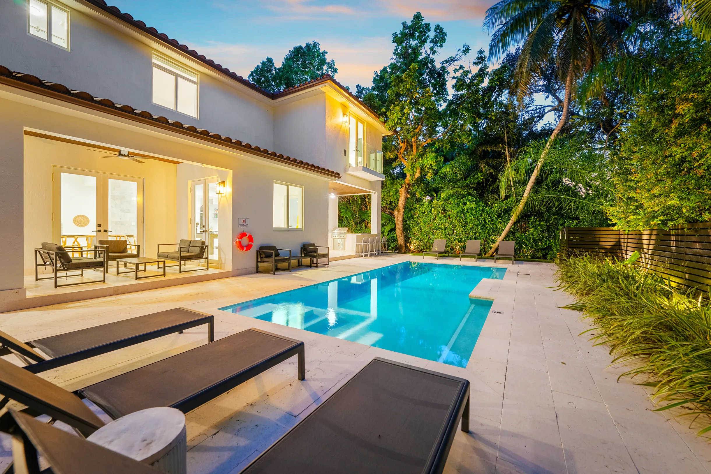 New Lux Modern w/ Pool, Jacuzzi, Billiards, B-ball #91