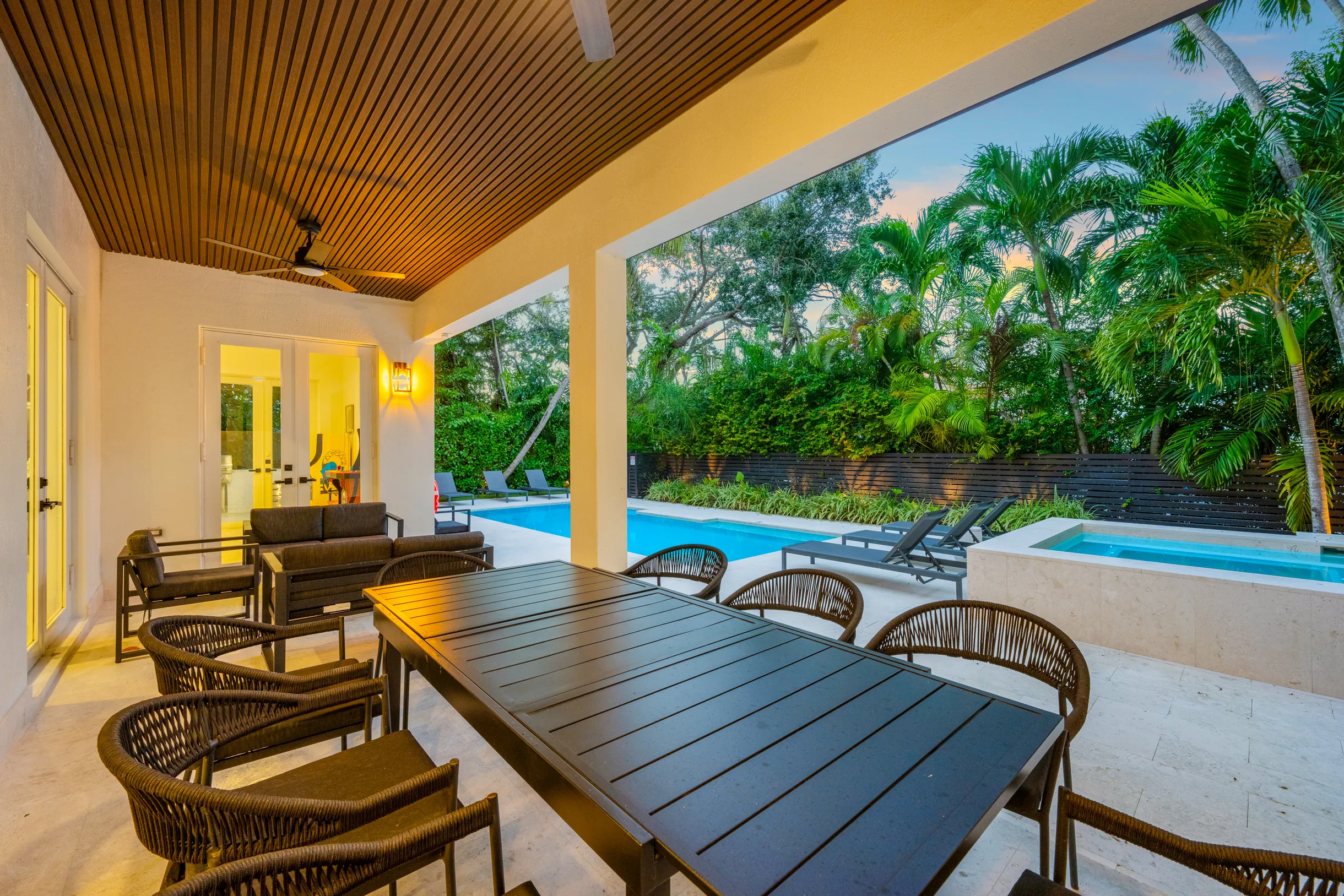 New Lux Modern w/ Pool, Jacuzzi, Billiards, B-ball #94