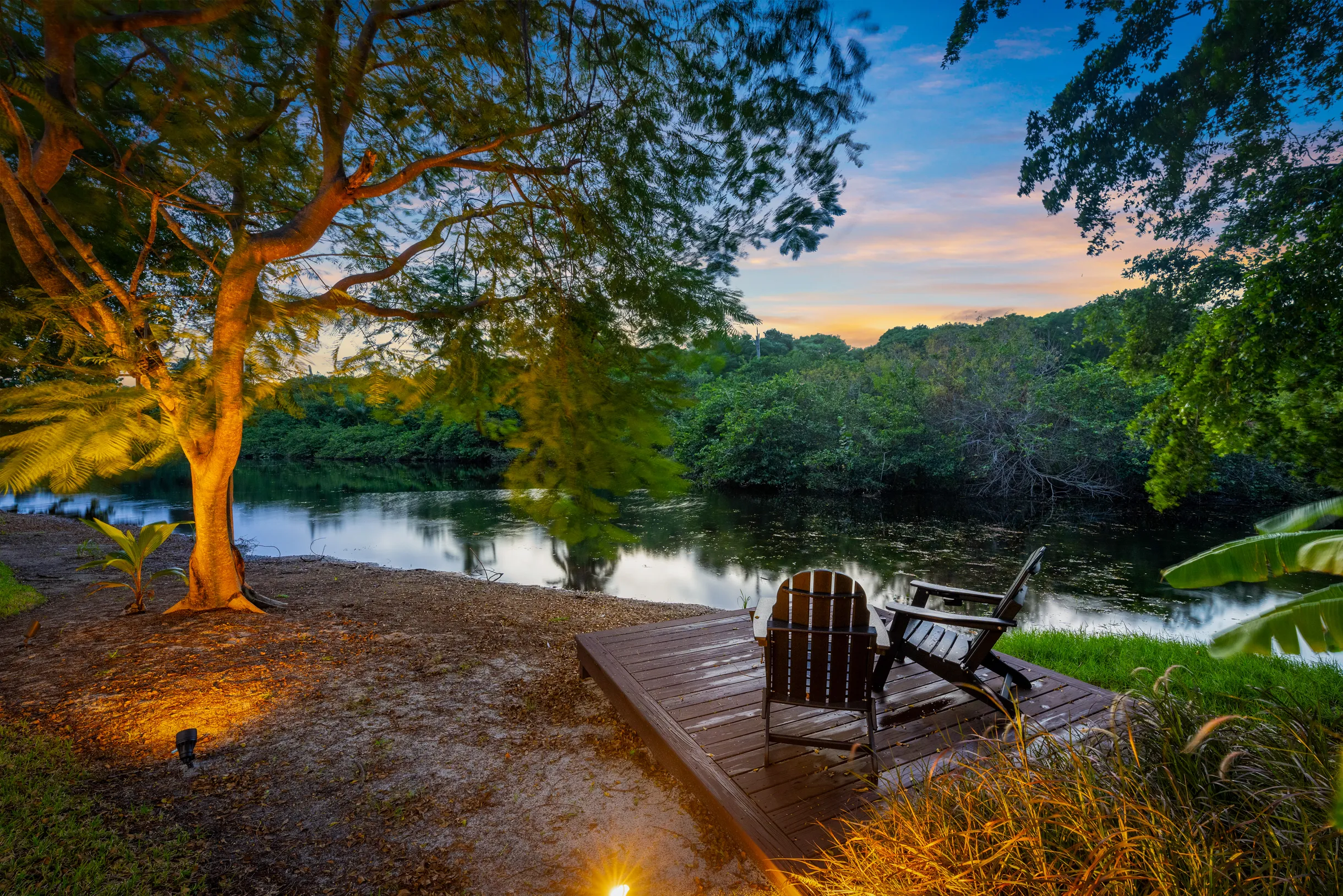 Lux Villa with pool on the water / Beach Access! #104