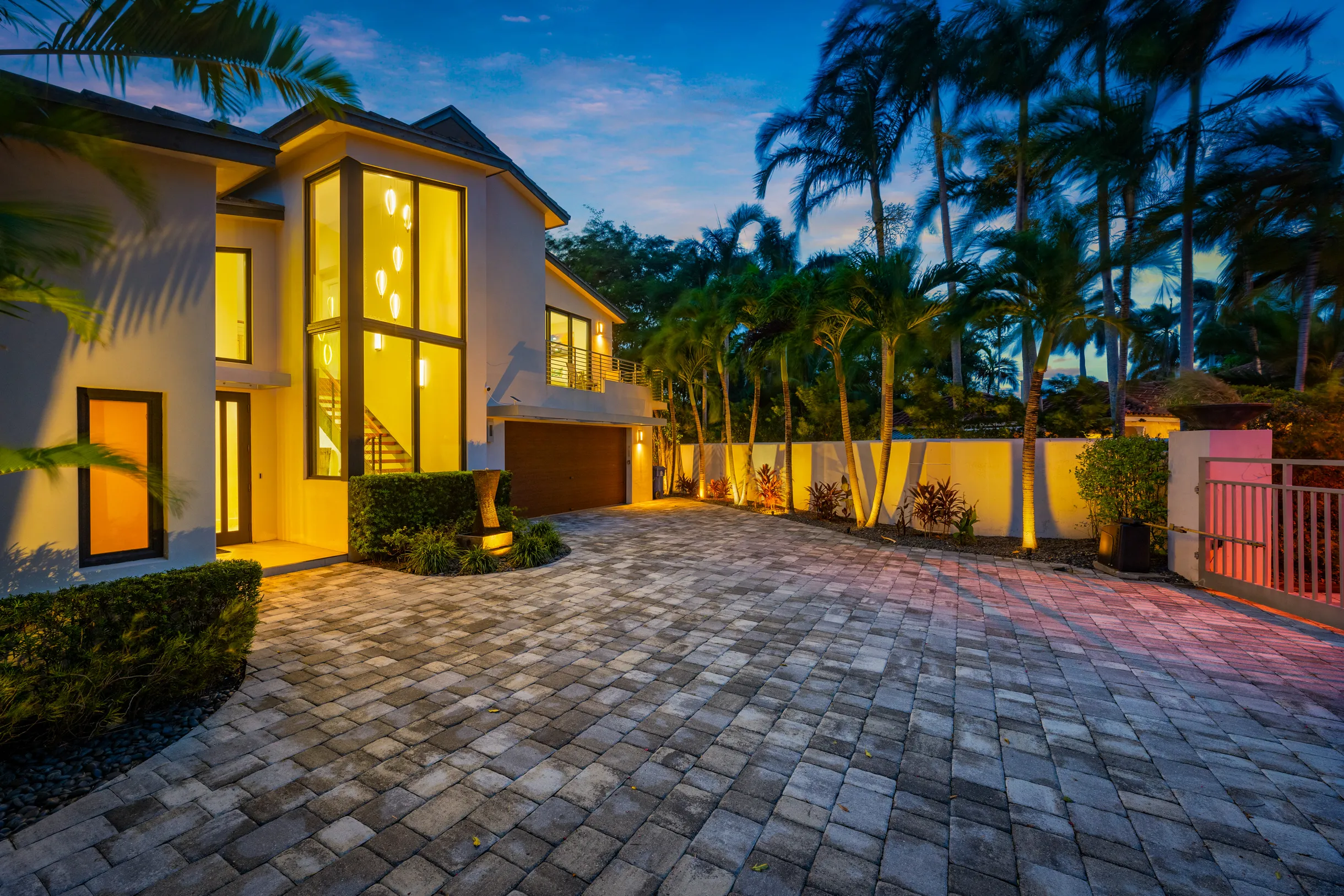 Lux Villa with pool on the water / Beach Access! #53