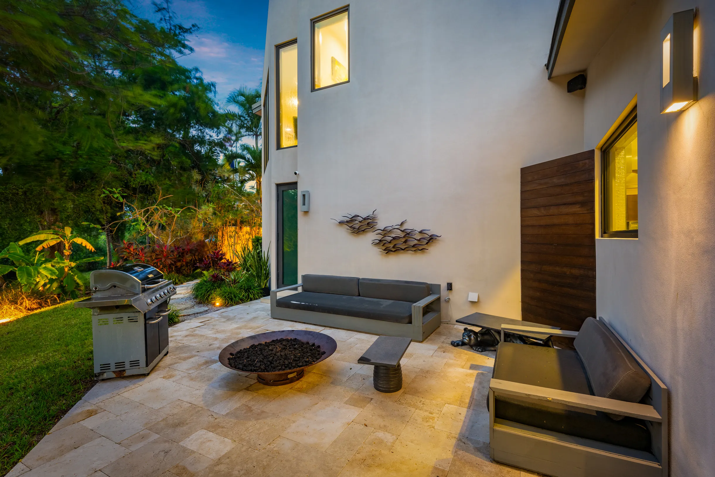 Lux Villa with pool on the water / Beach Access! #98