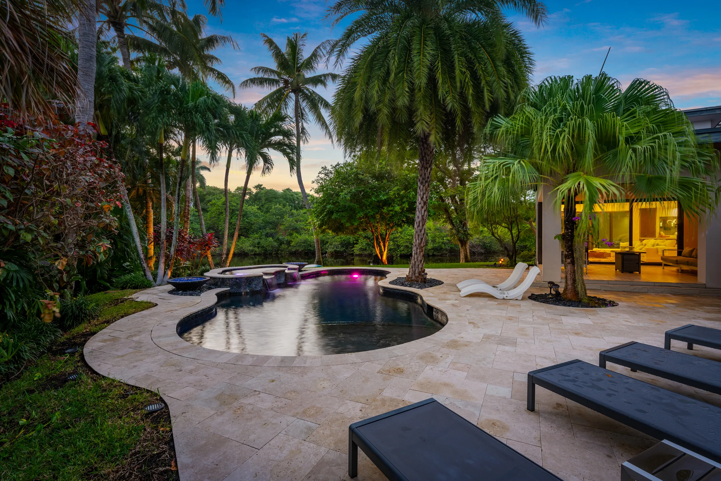 Lux Villa with pool on the water / Beach Access! #66