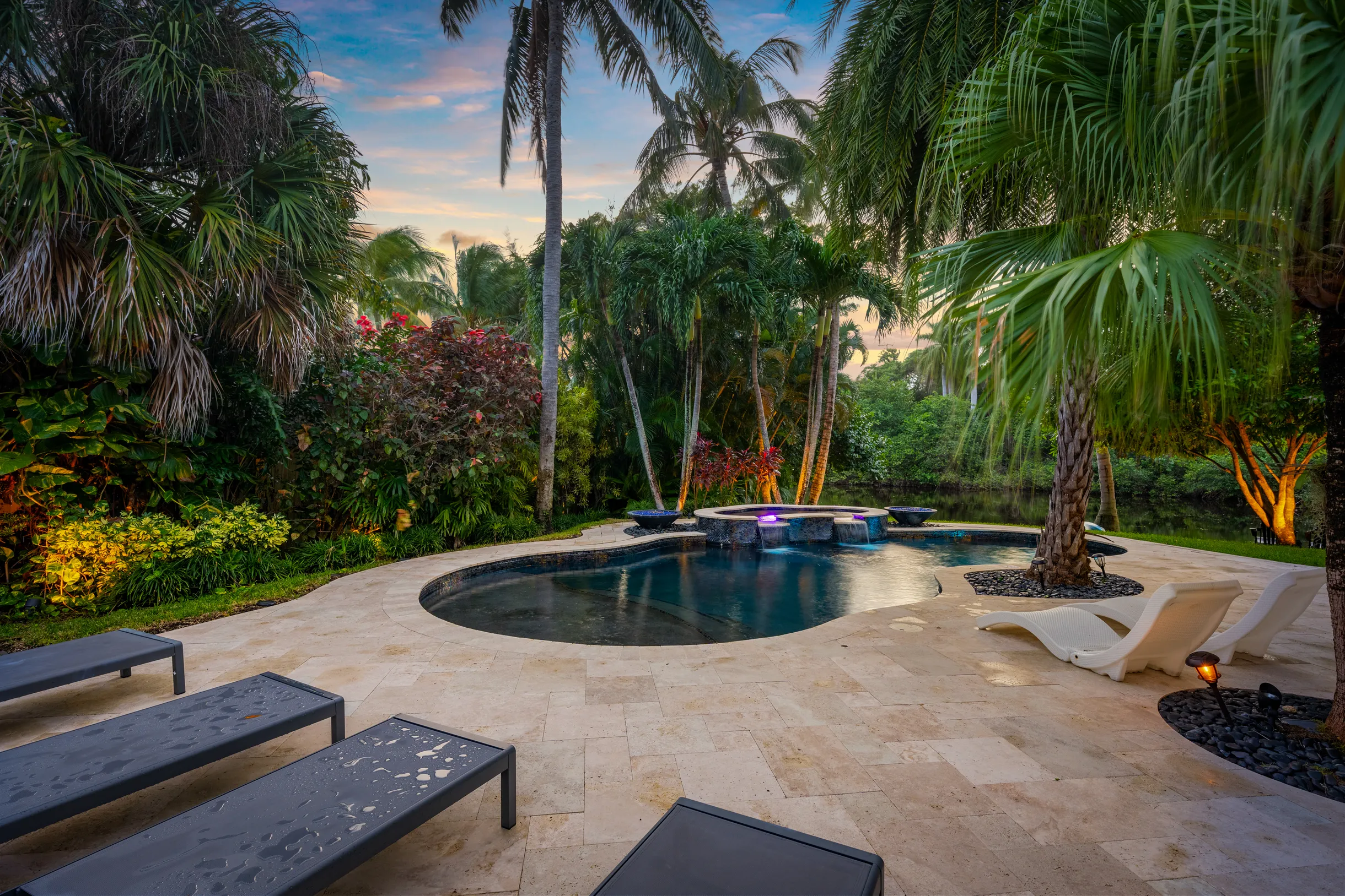 Lux Villa with pool on the water / Beach Access! #76