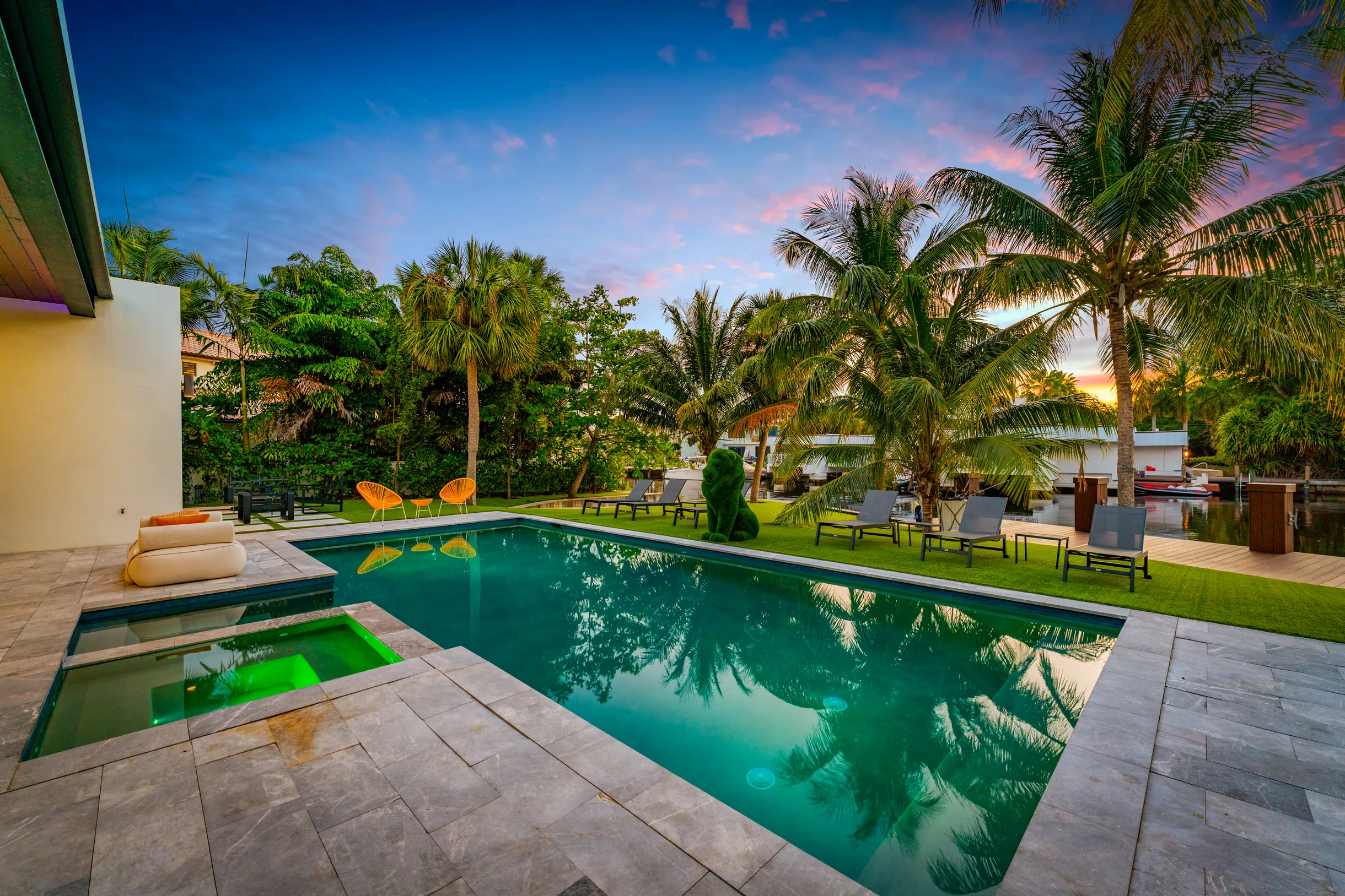 NEW Waterfront Villa w/ Pool/Jacuzzi/Billard #88