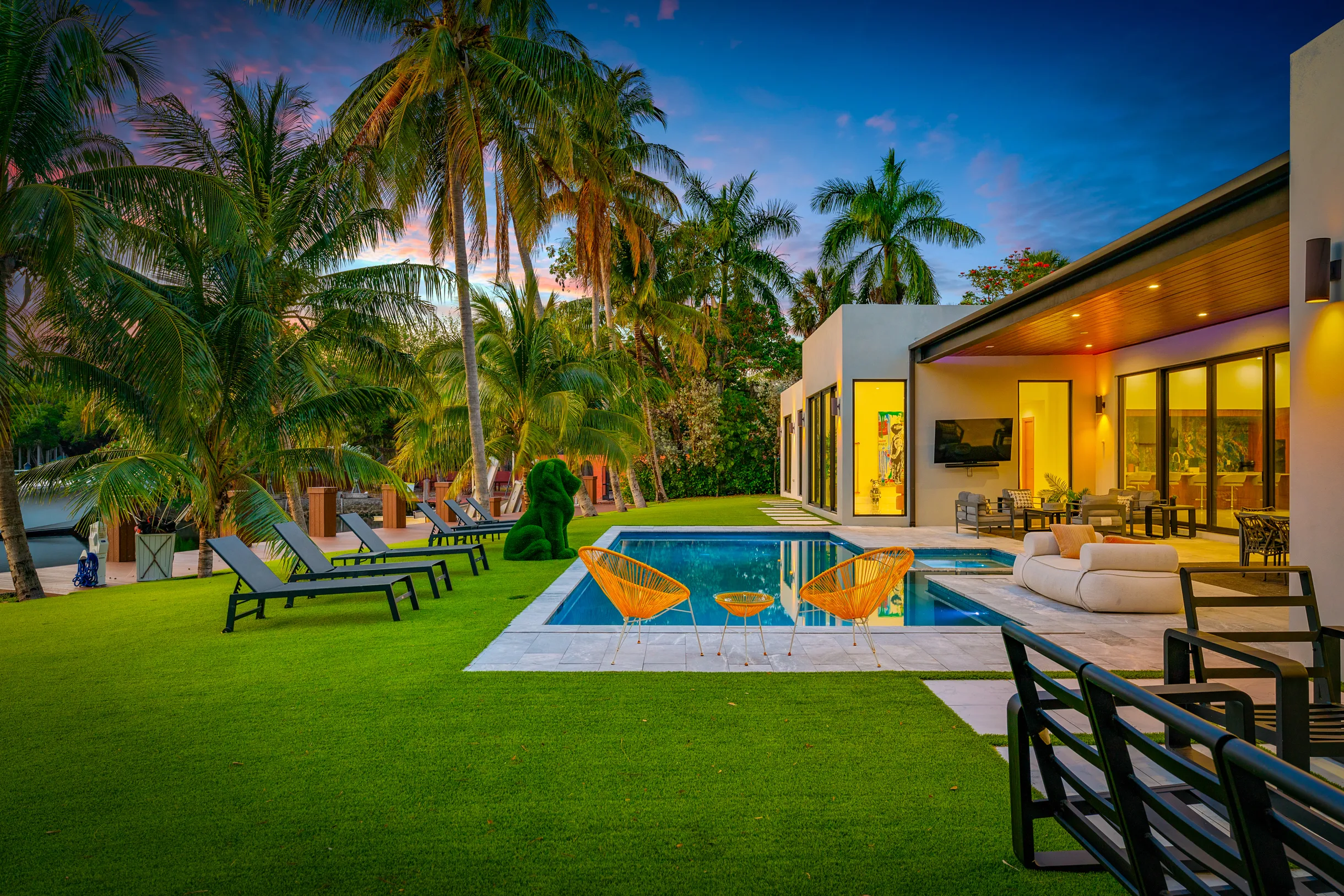 NEW Waterfront Villa w/ Pool/Jacuzzi/Billard #64