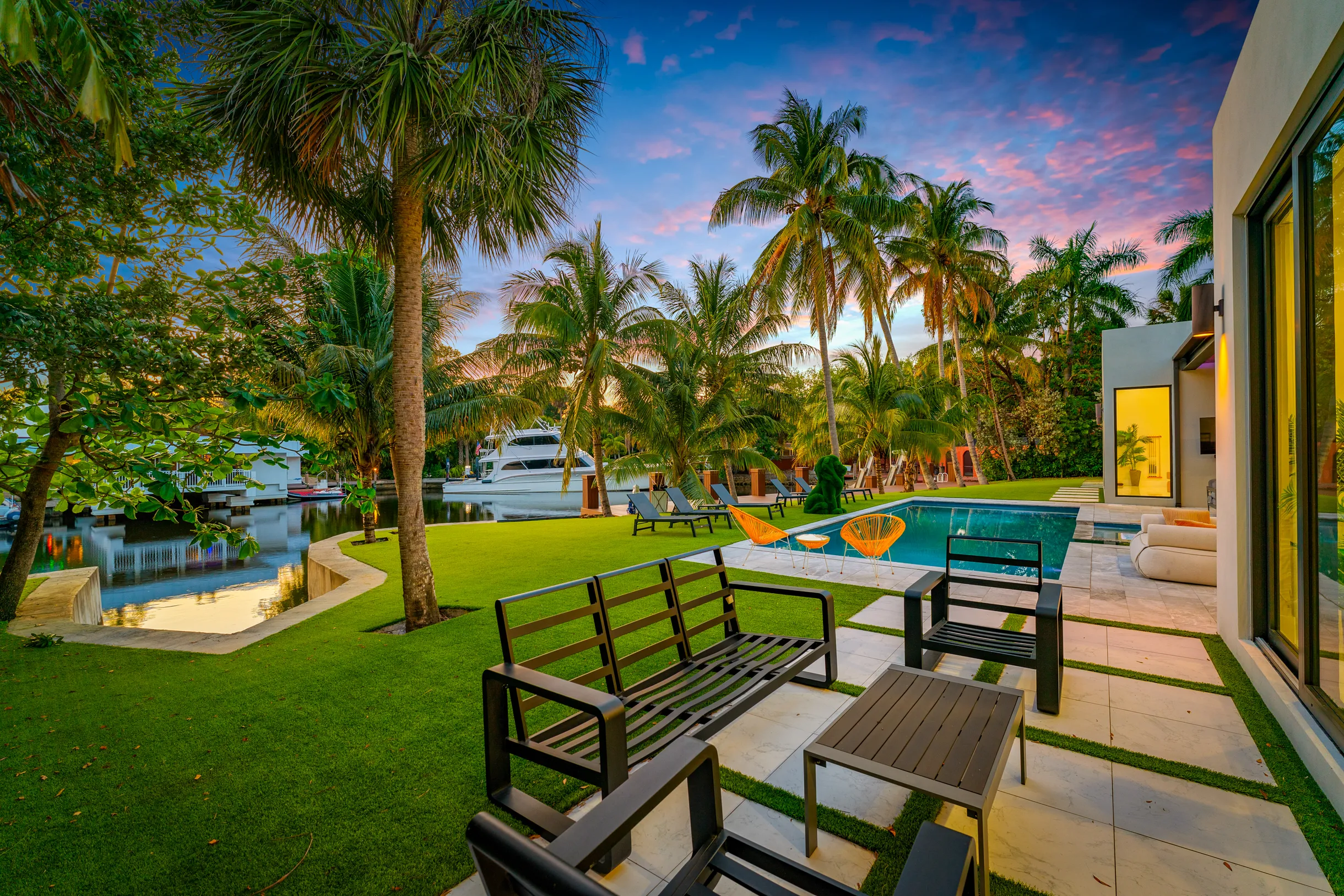 NEW Waterfront Villa w/ Pool/Jacuzzi/Billard #76