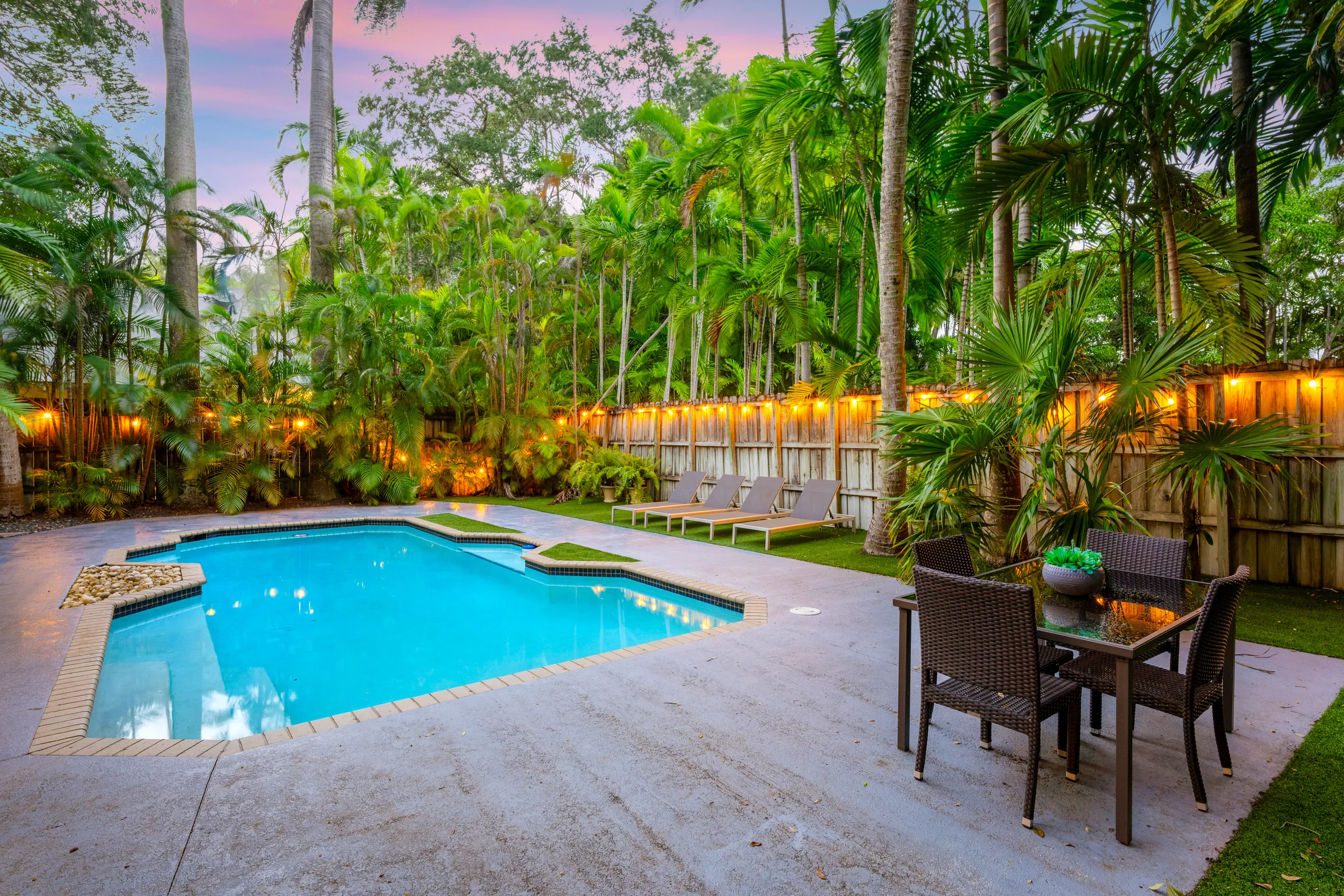 Wander Grove Banyan #85