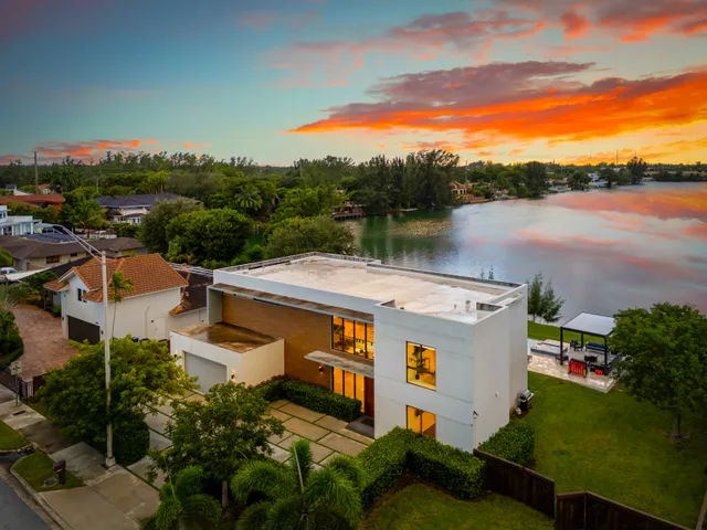 Wander Miami Waterfront