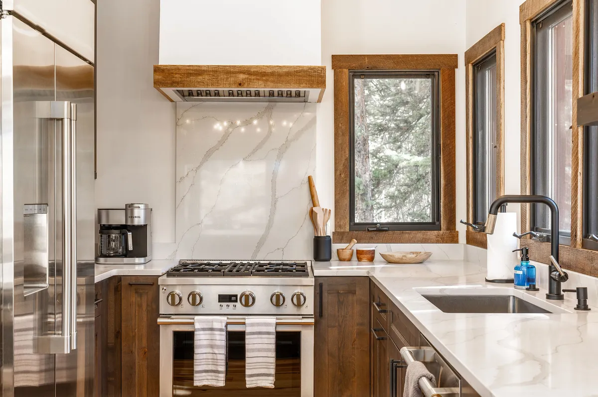 Wander Telluride Winterleaf #20