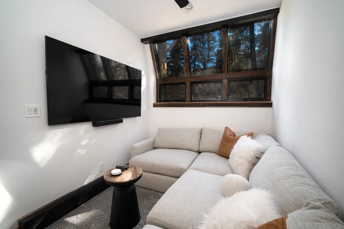 Wander Telluride Winterleaf #7