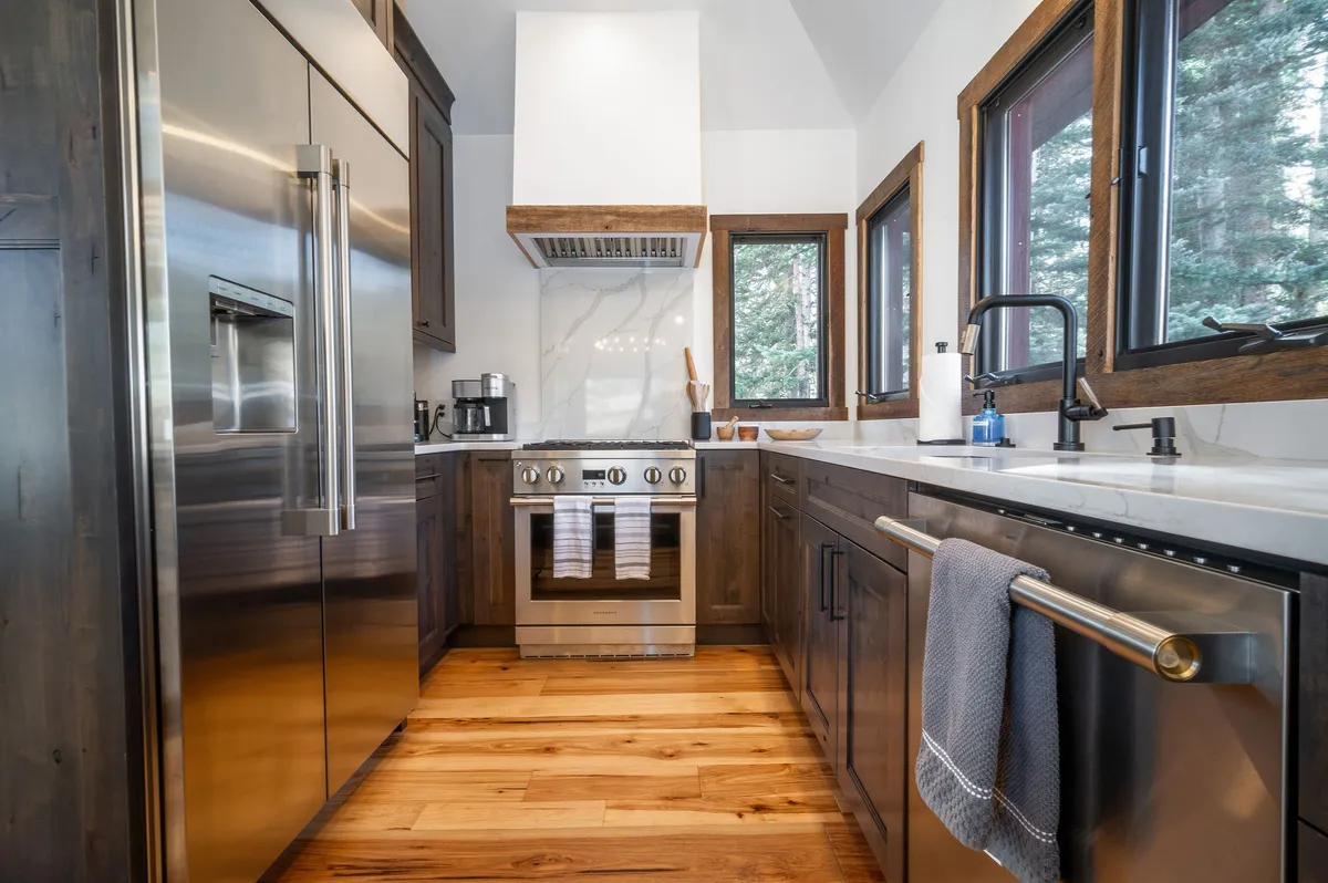 Wander Telluride Winterleaf #33