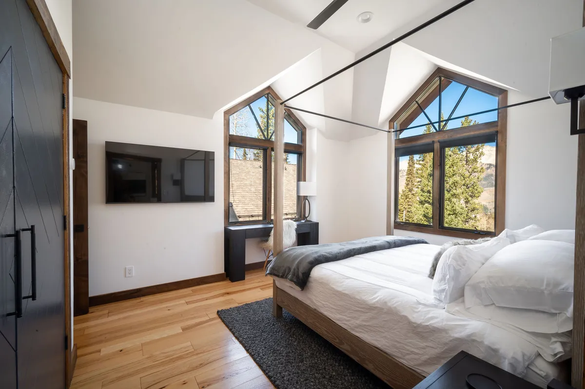 Wander Telluride Winterleaf #25