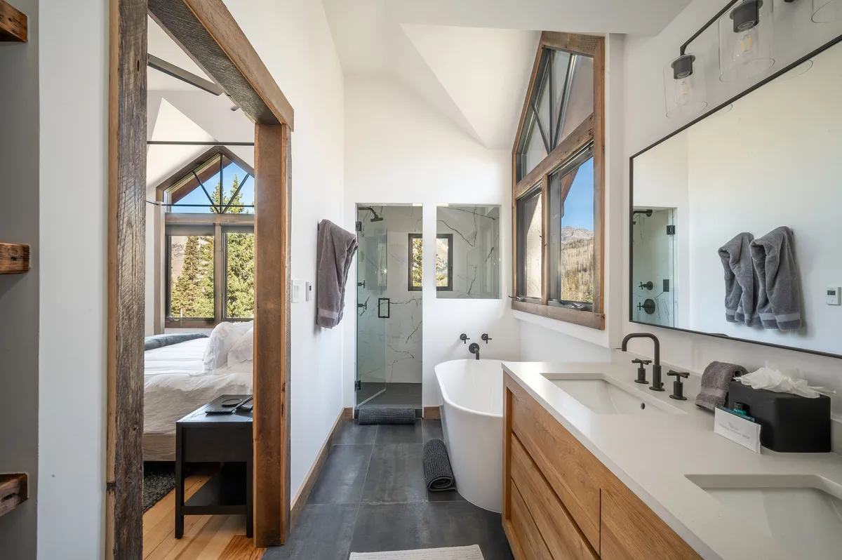 Wander Telluride Winterleaf