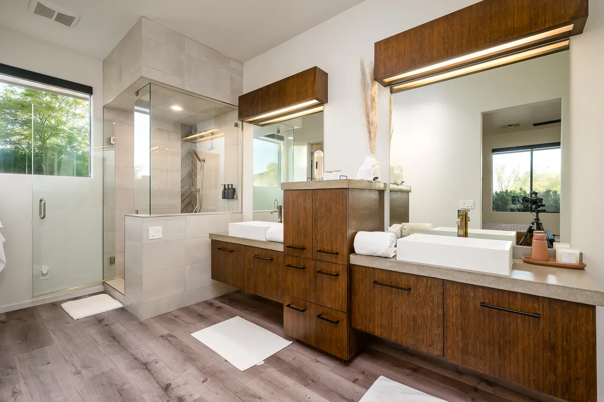 Wander Cave Creek Oasis