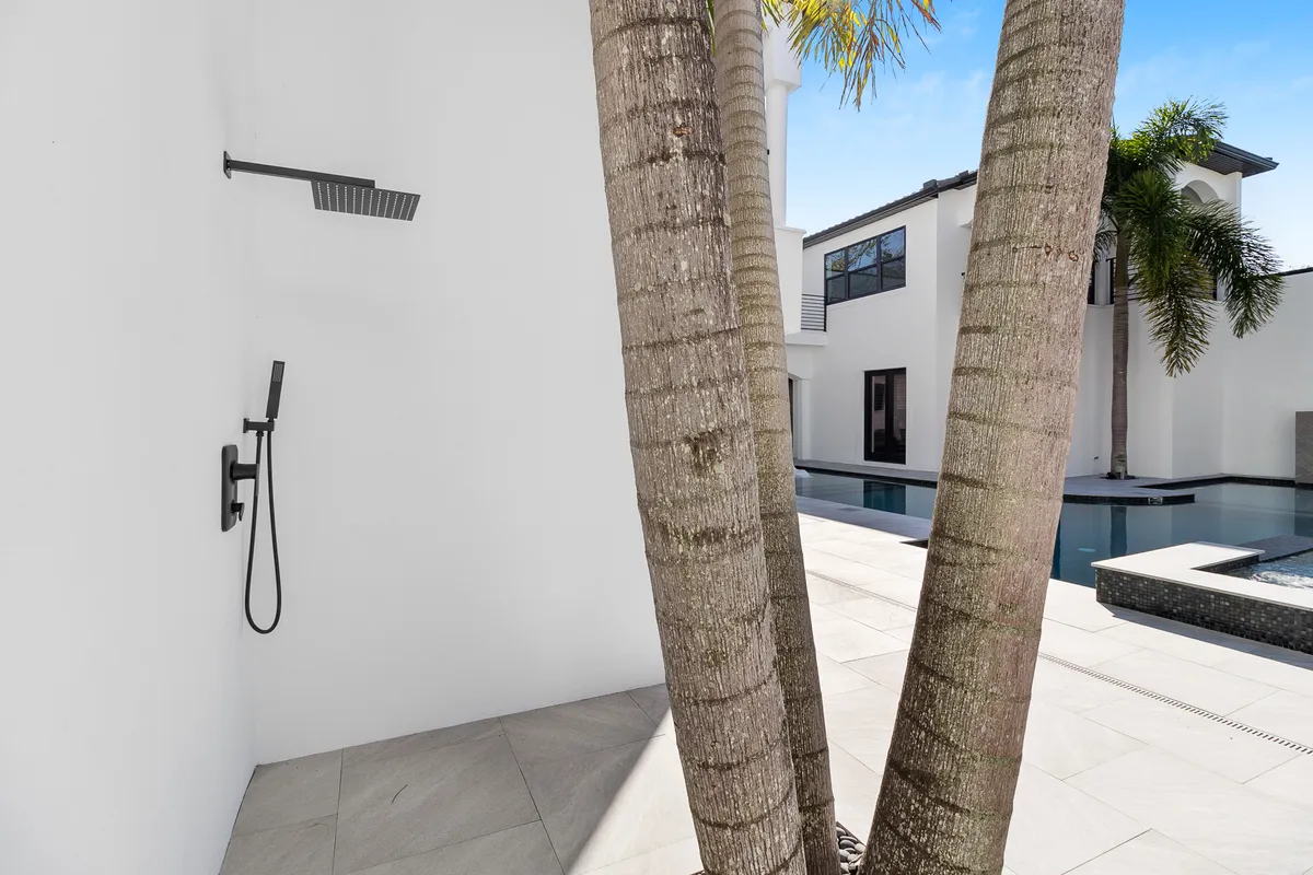 Wander Tampa Estate #87