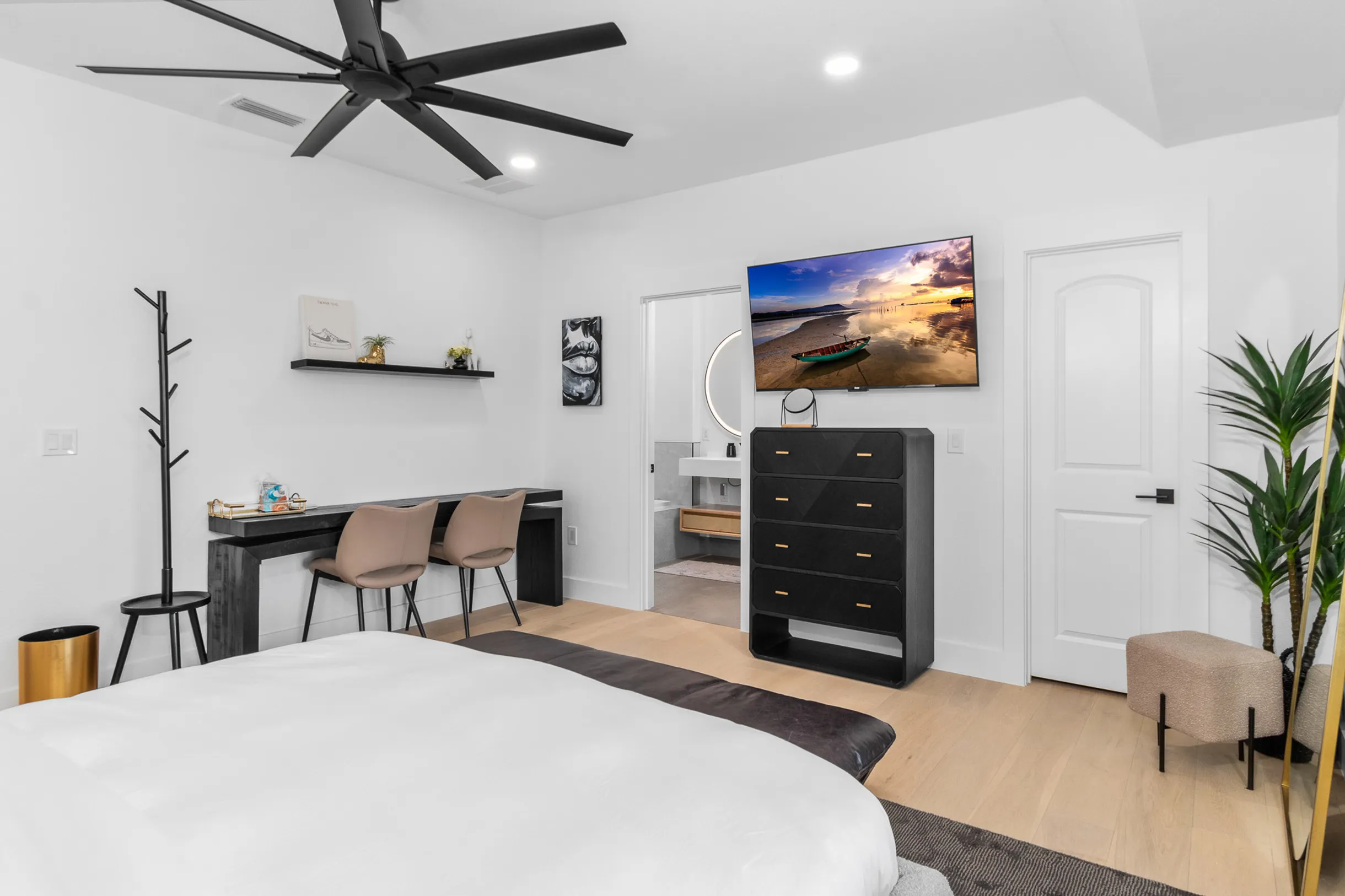 Wander Tampa Estate #40