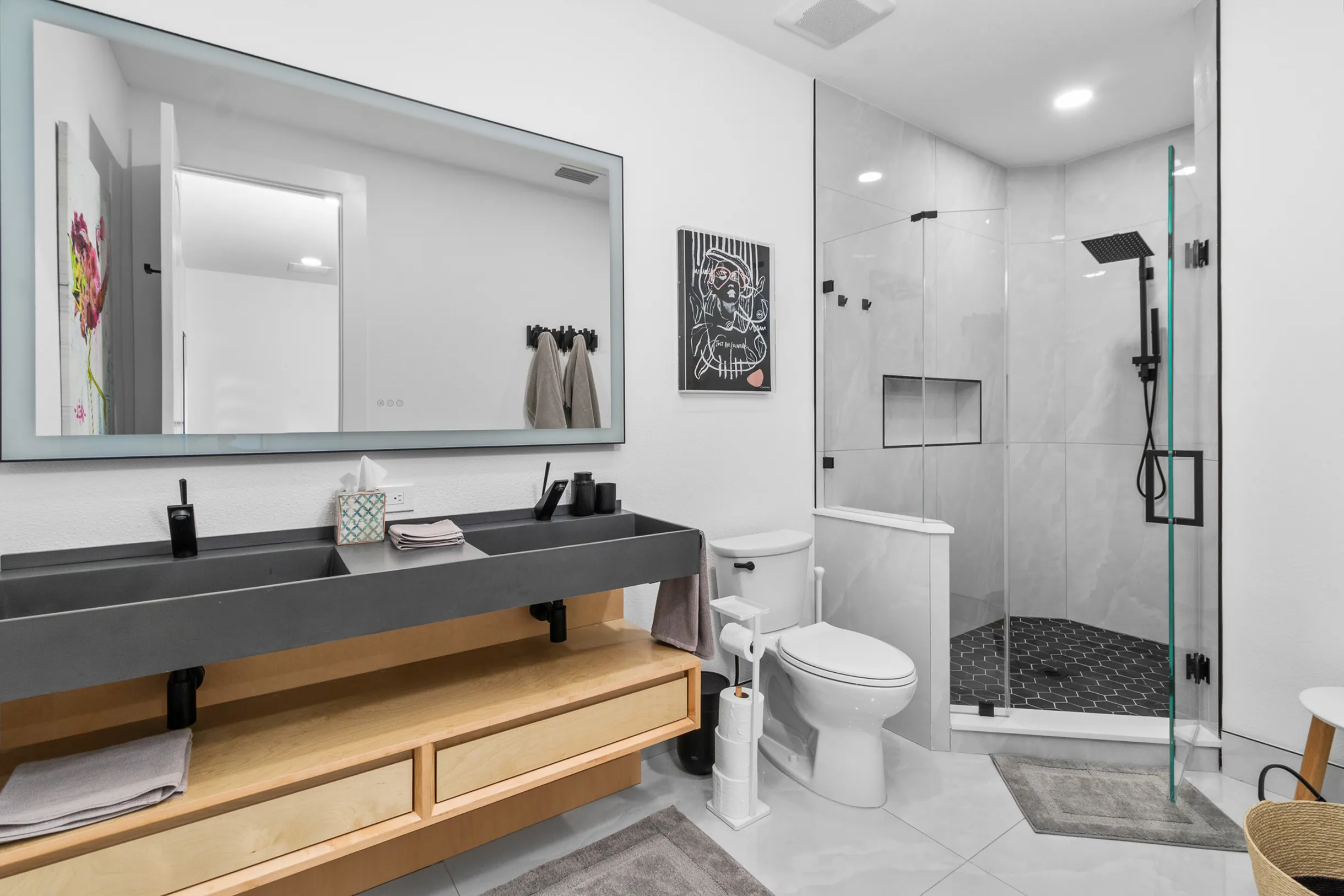 Wander Tampa Estate #13