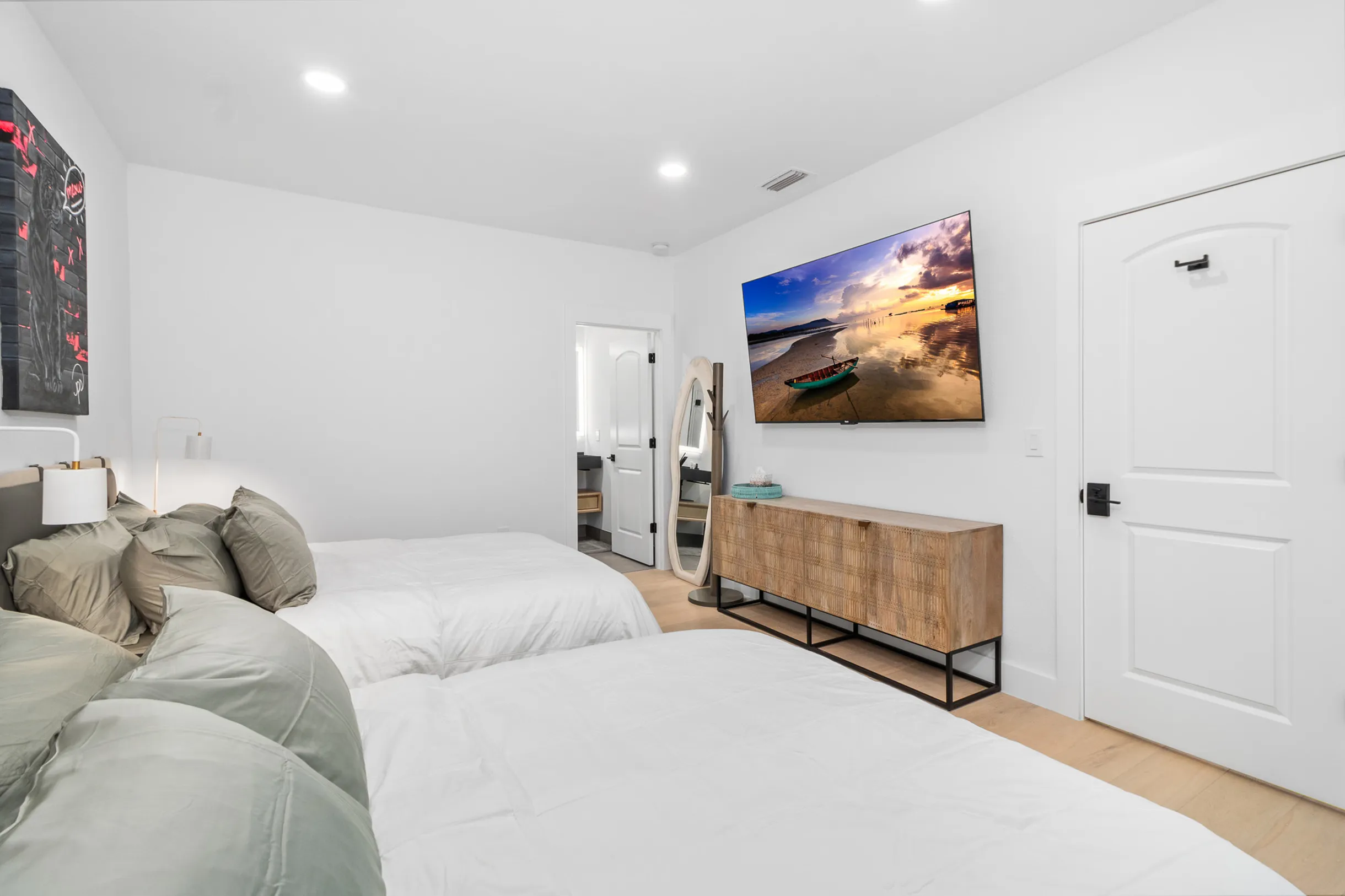 Wander Tampa Estate #44