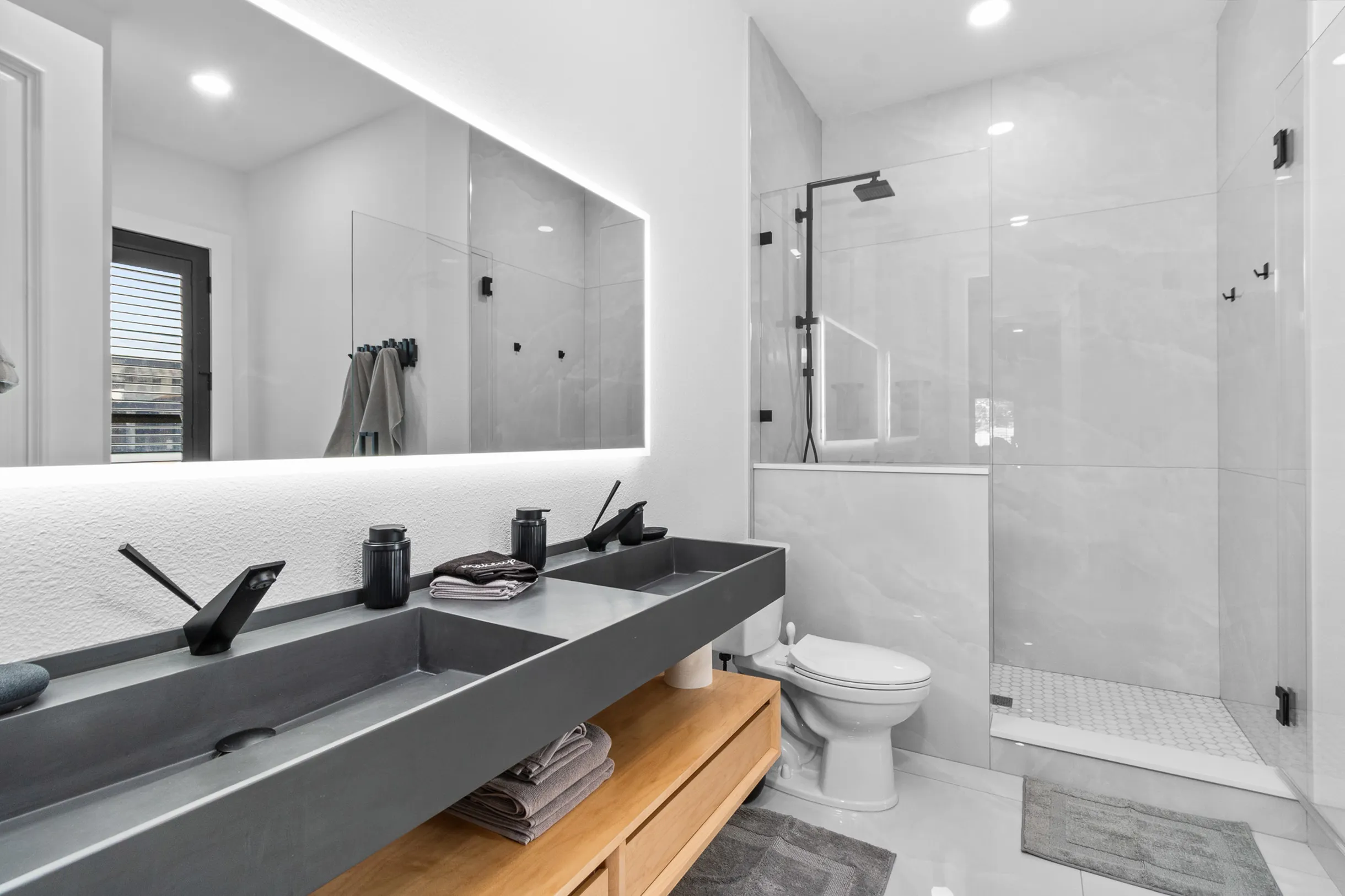 Wander Tampa Estate #22