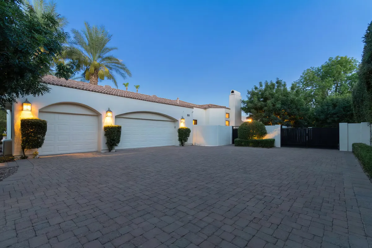 Wander Scottsdale Bliss