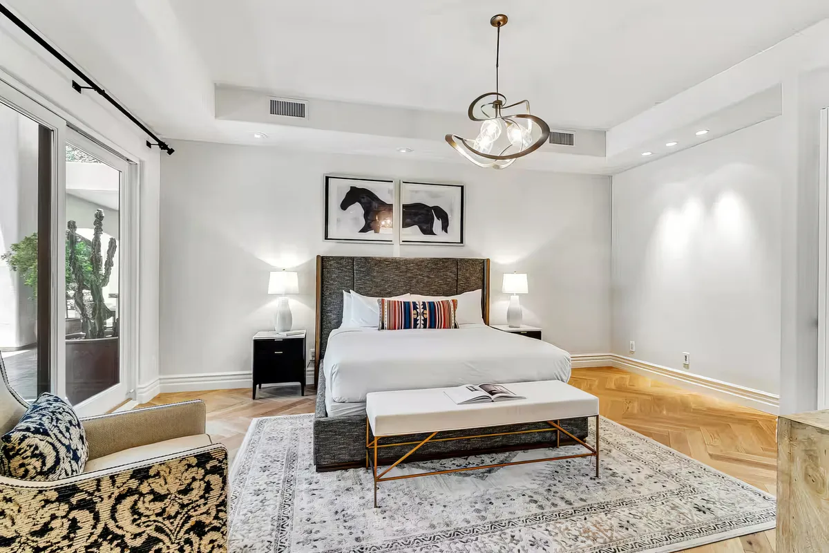 Bedroom 5 image