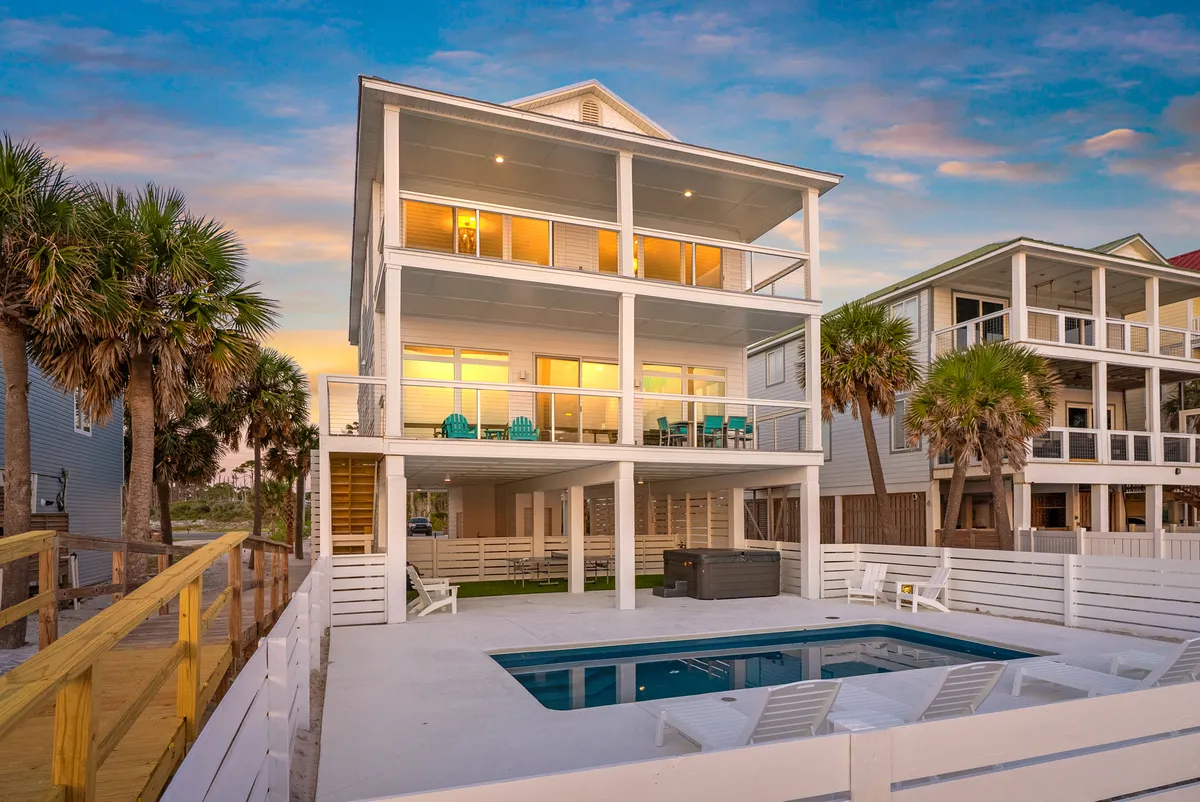 Wander Cape San Blas