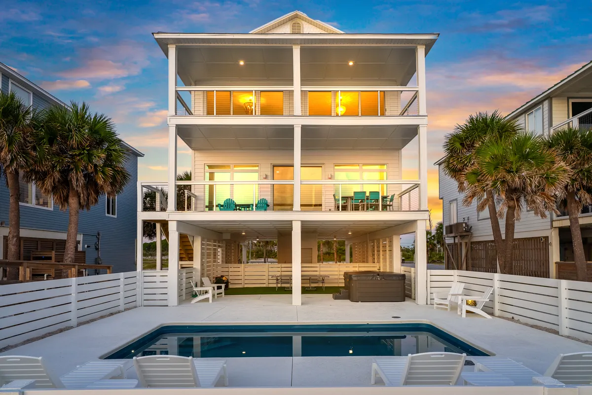 Wander Cape San Blas