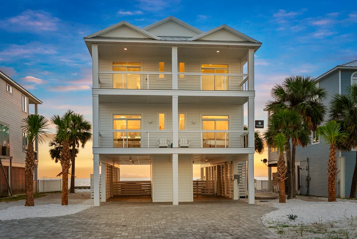 Wander Cape San Blas