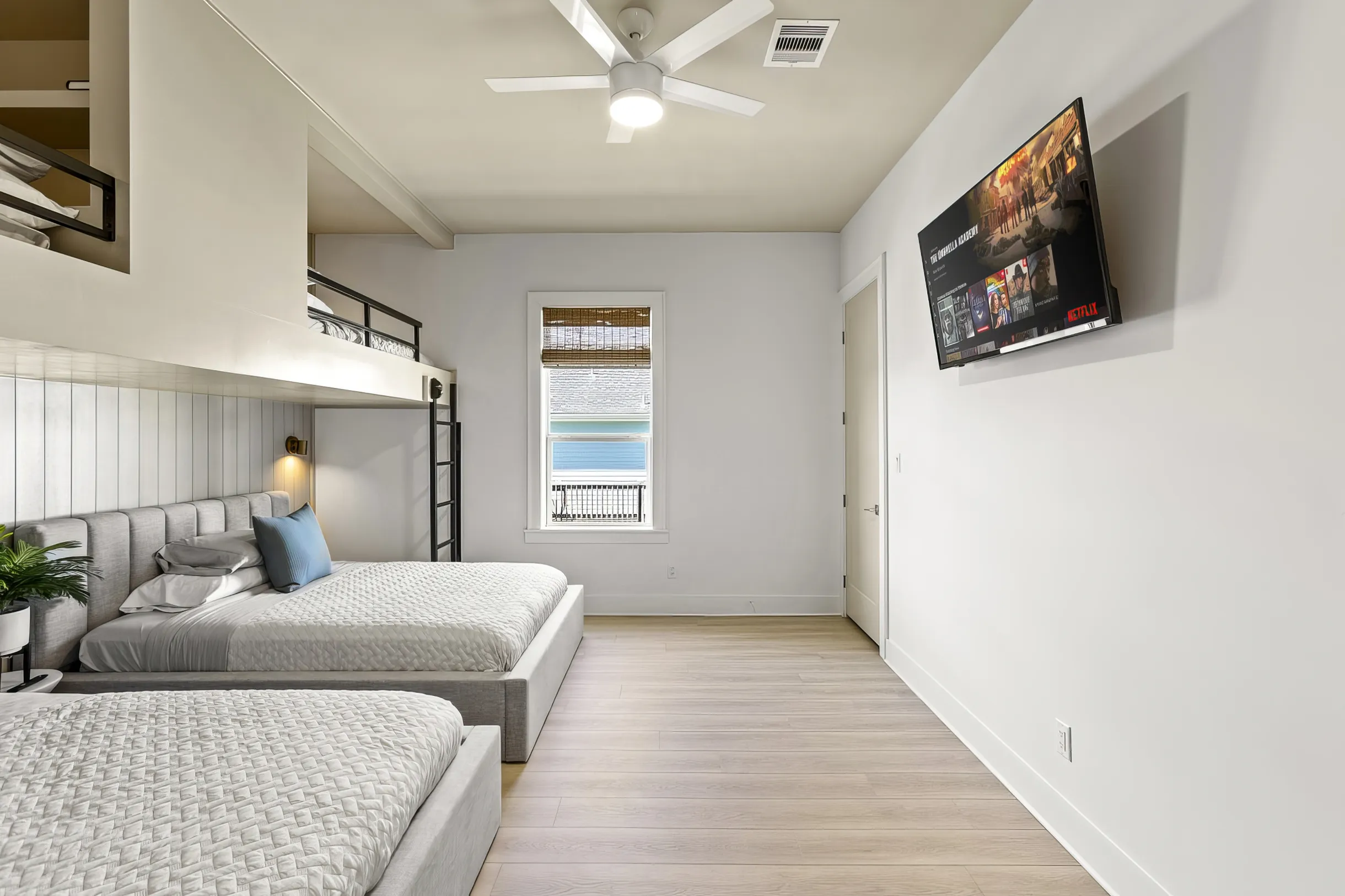 500 ft to beach~Wine Cellar~Golf Cart~Fire~For 14 #34