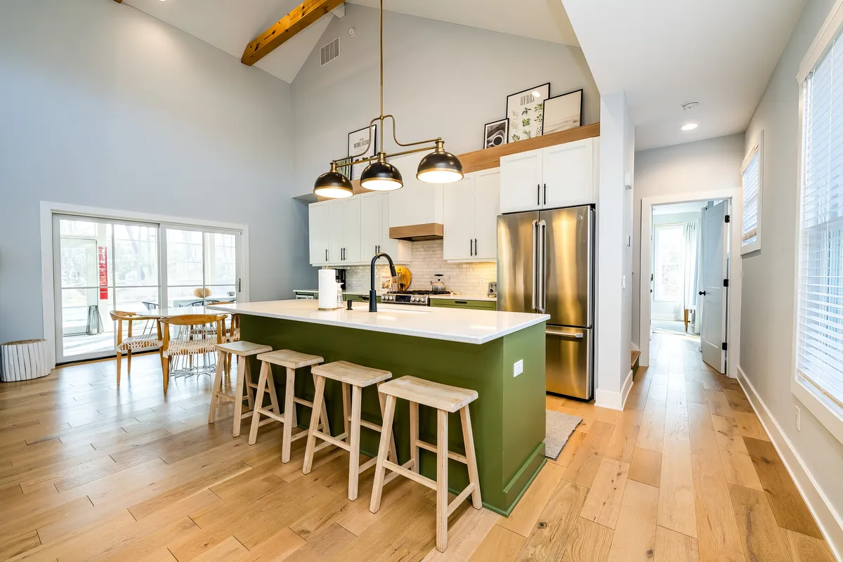 Wander Union Pier Retreat