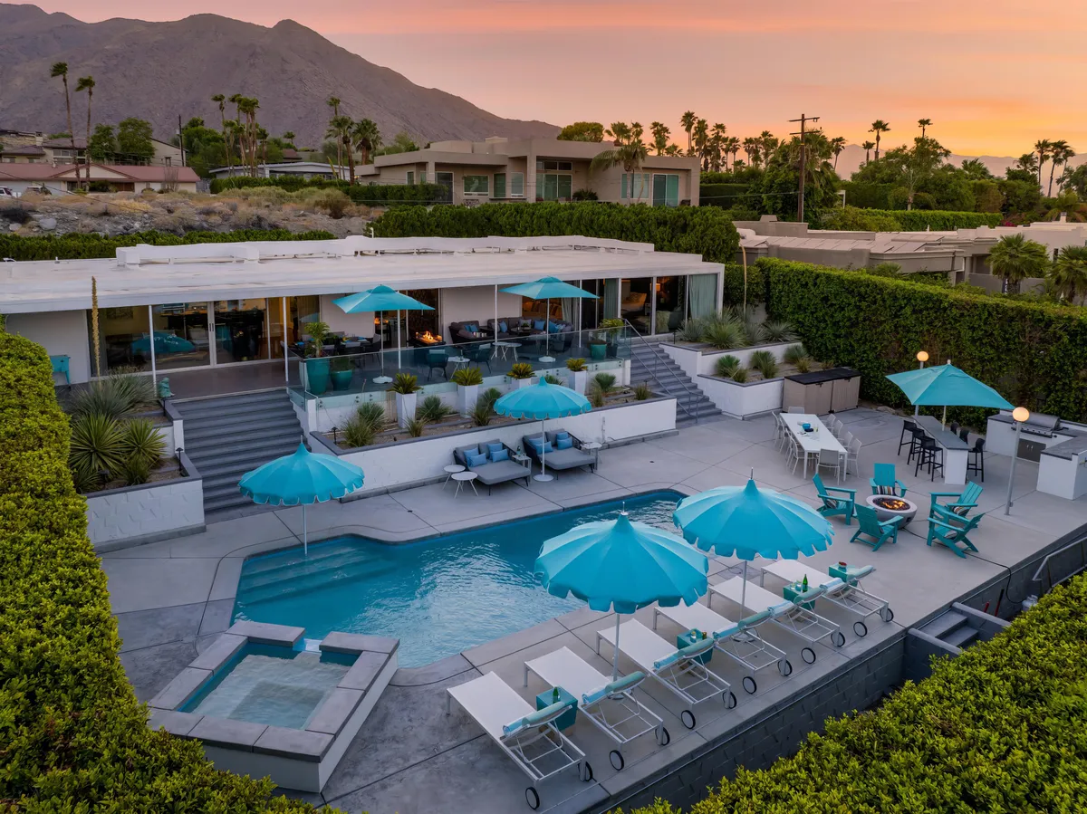 Wander Palm Springs Tuscany #1