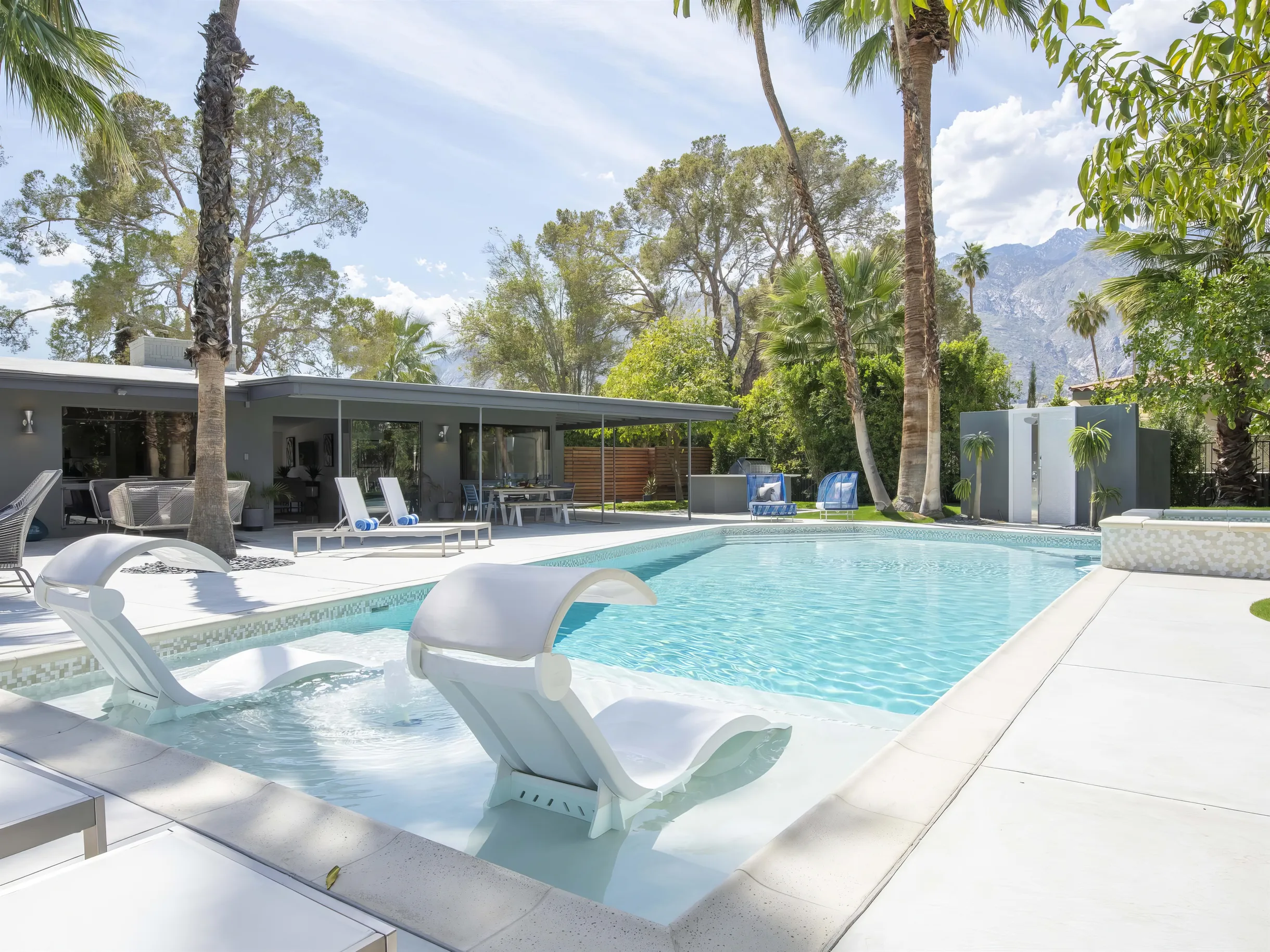 Wander Palm Springs Elm #34