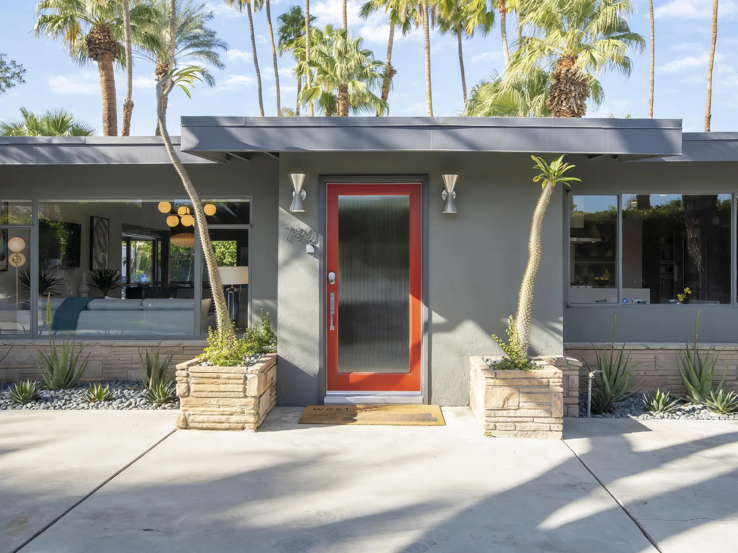 Wander Palm Springs Elm #28